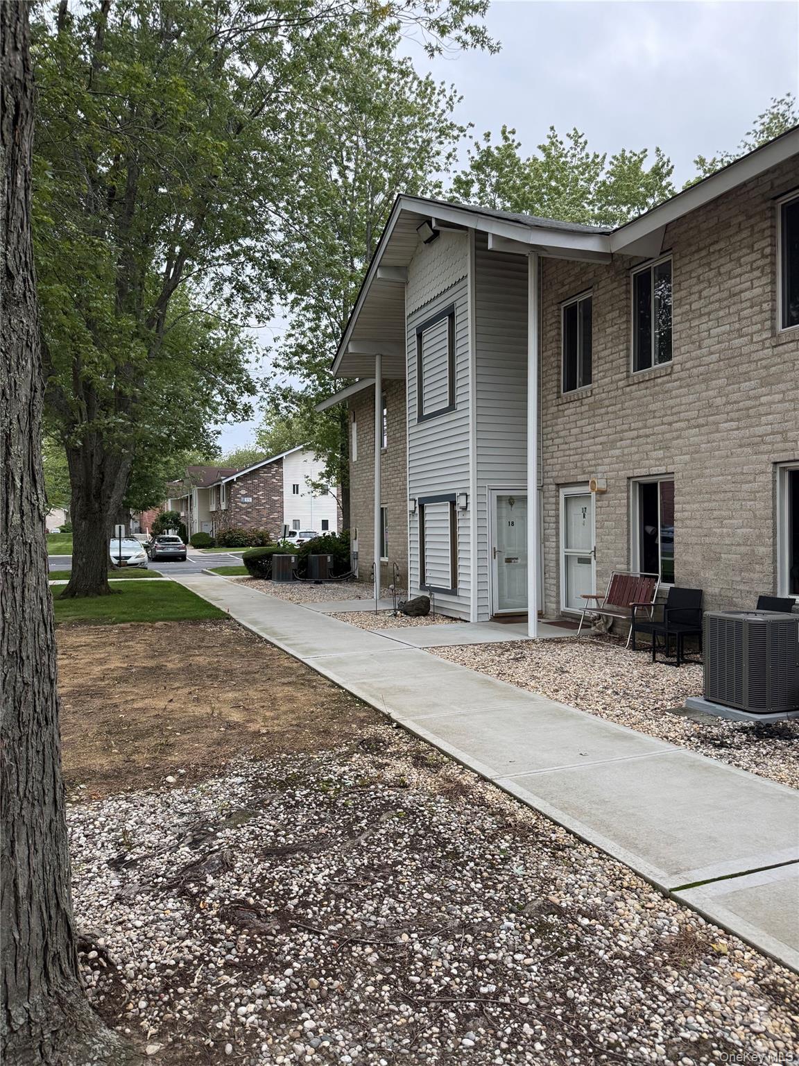 18 Redwood Court 18 — photo