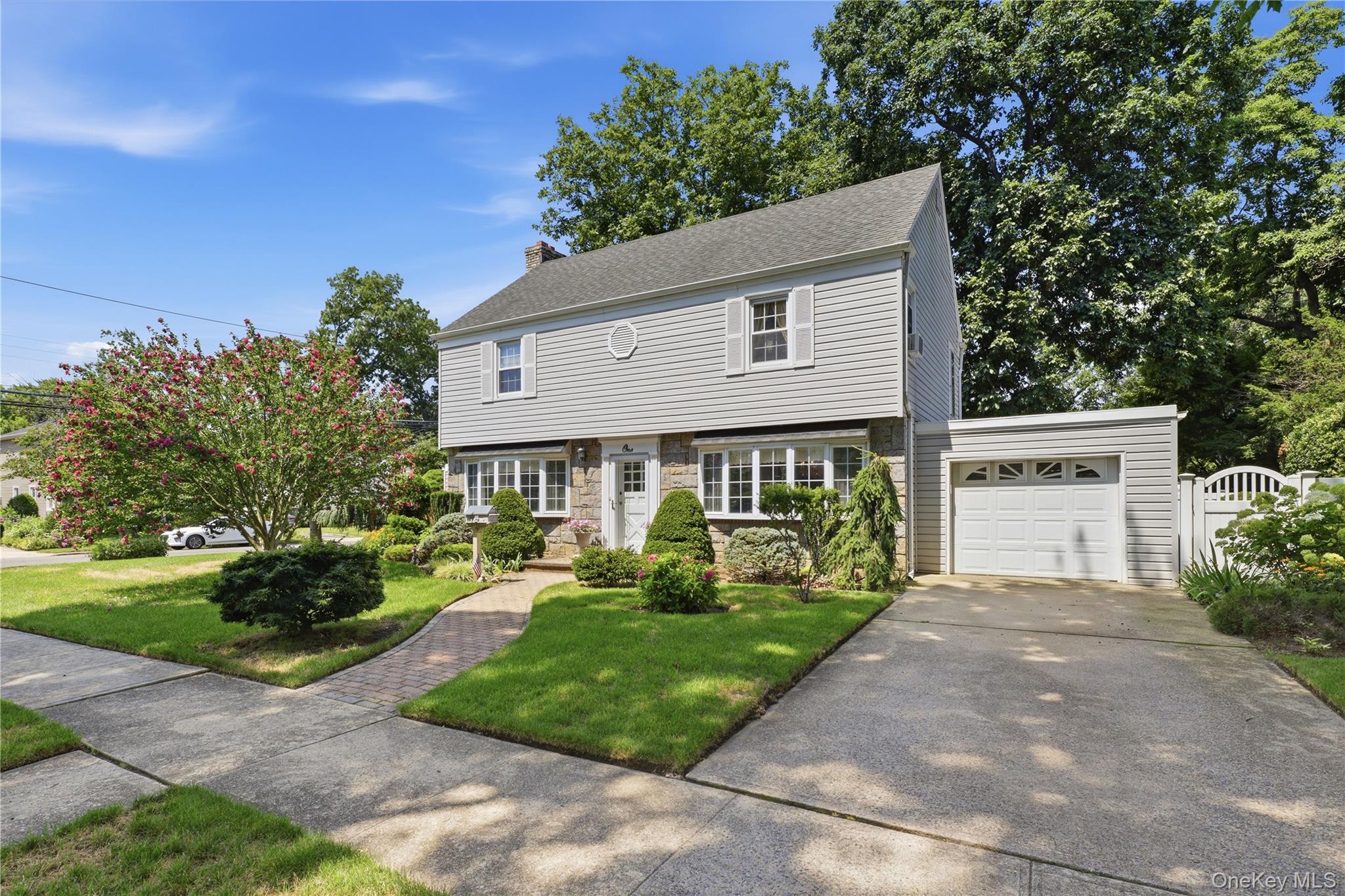 1 Beech Court — photo