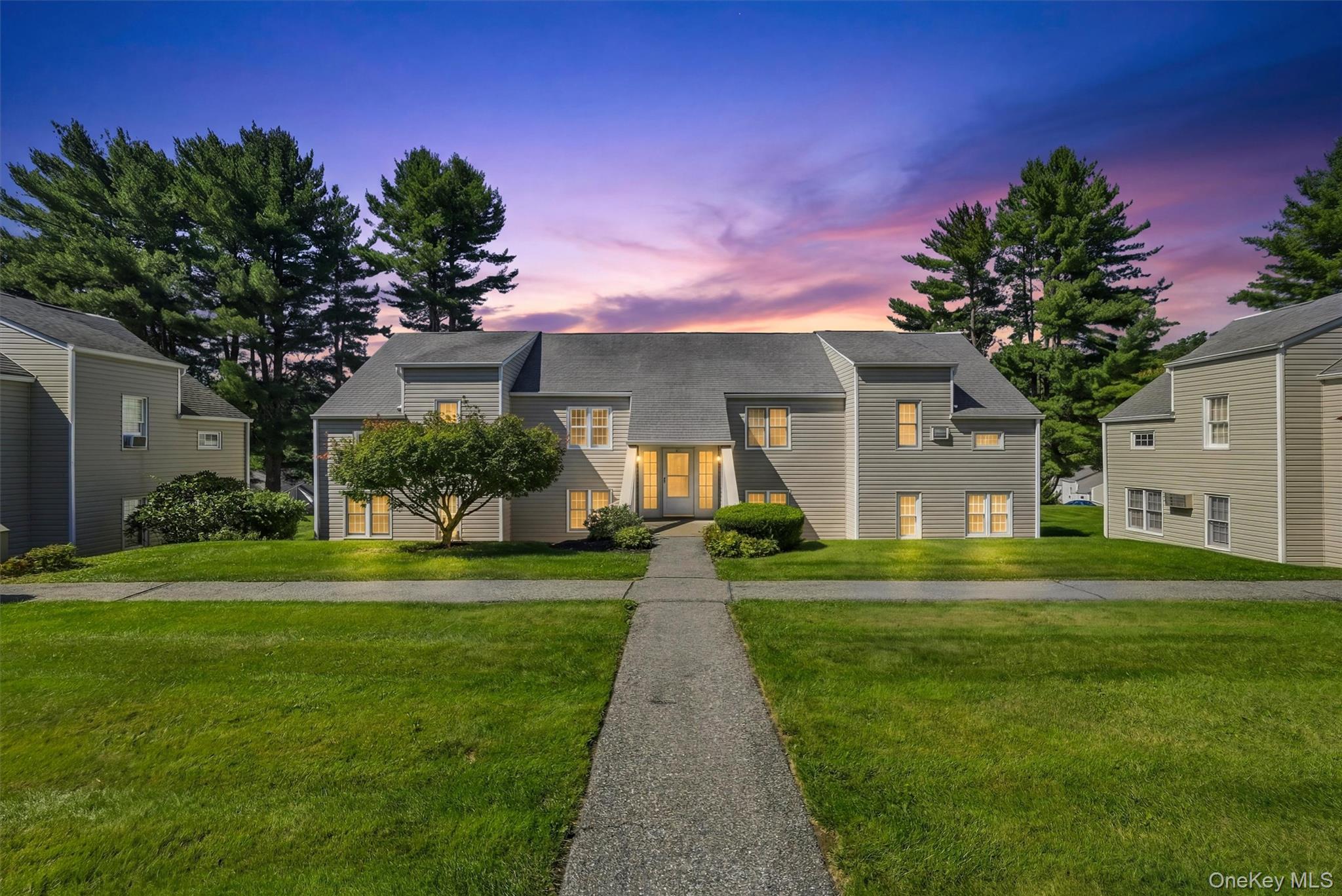 1704 Holly Stream Court — photo