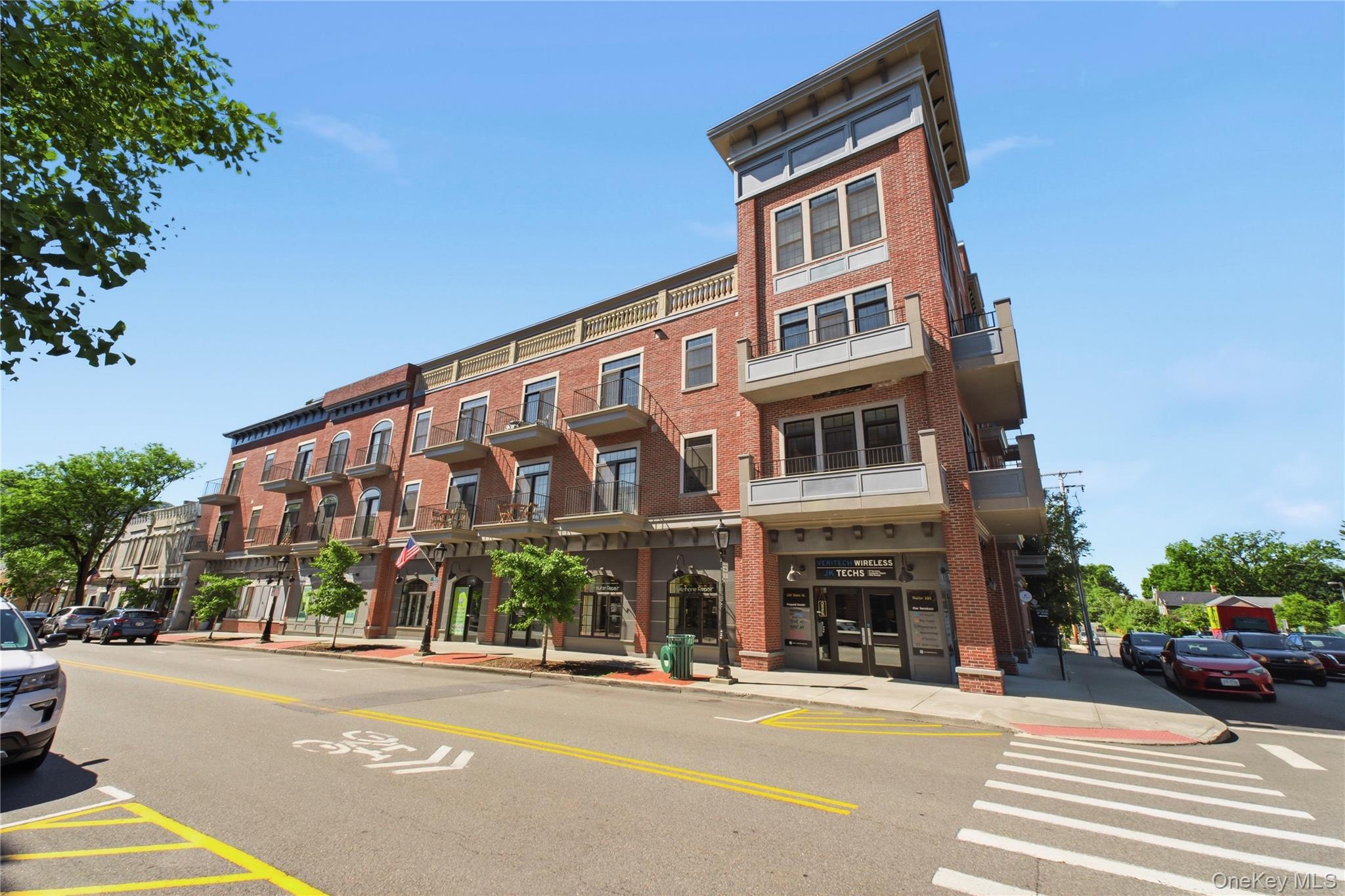 249 Main Street 312 — photo