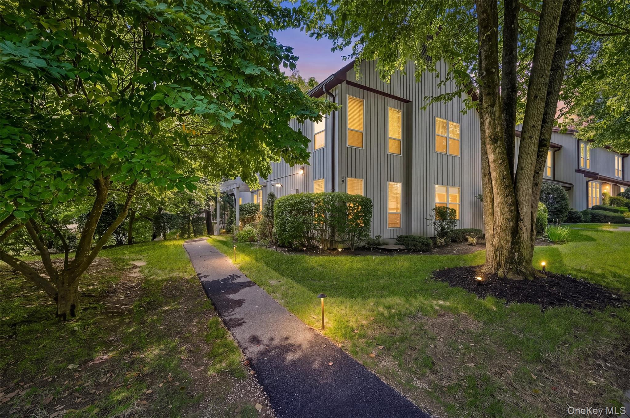 25 Villa Drive — photo