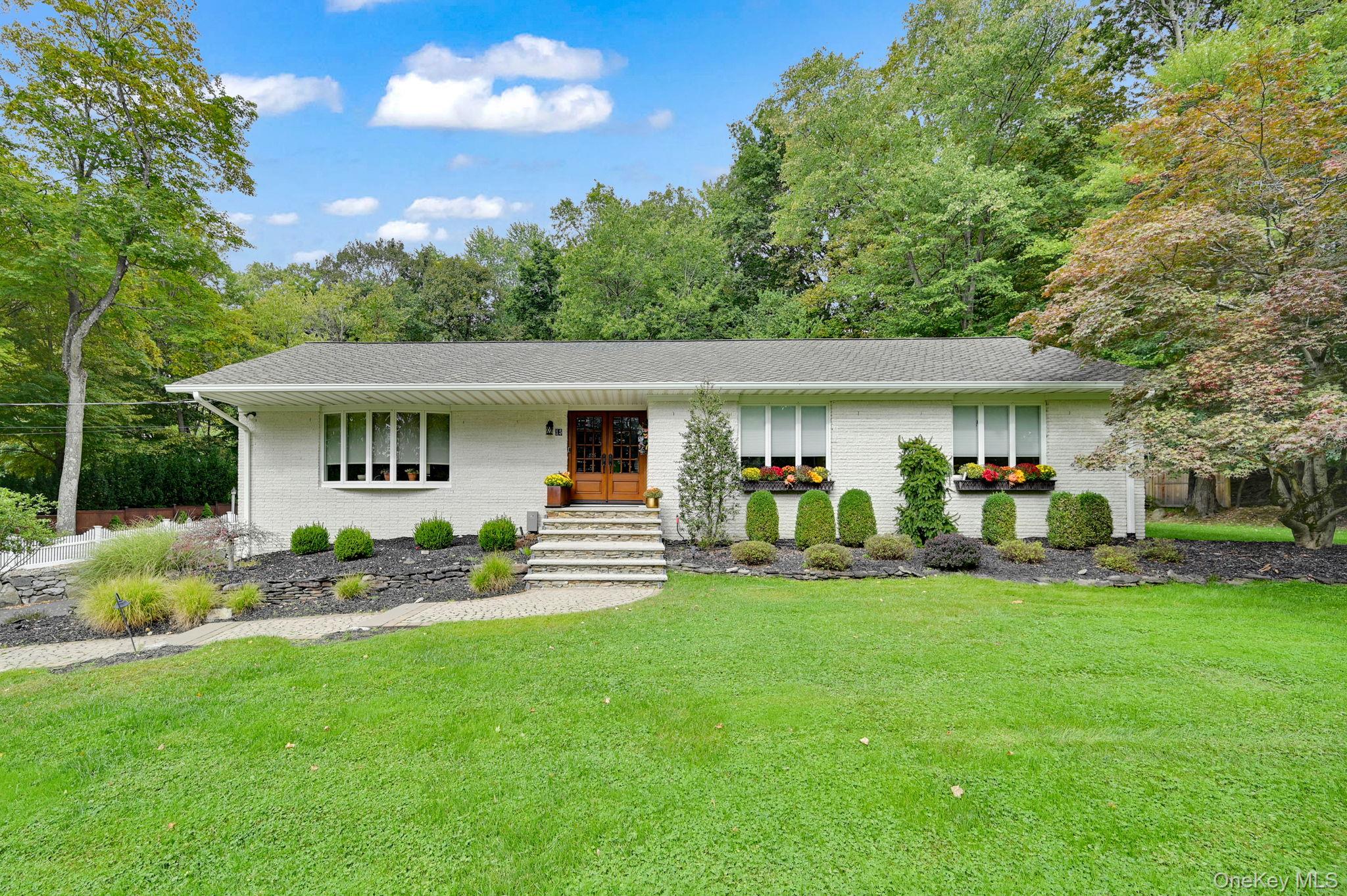 15 Ramapo Lane — photo