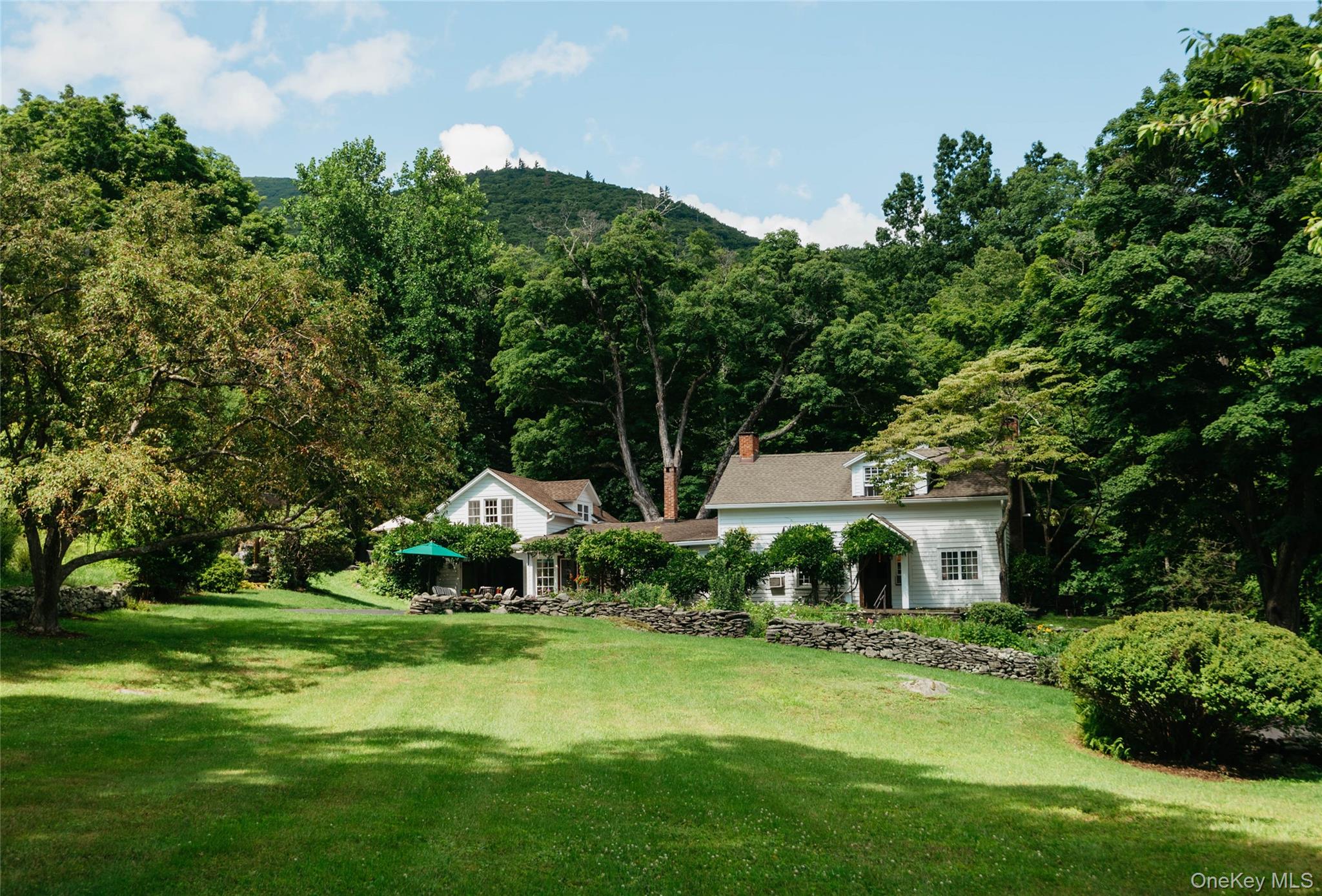 190 Lewis Hollow Road — photo
