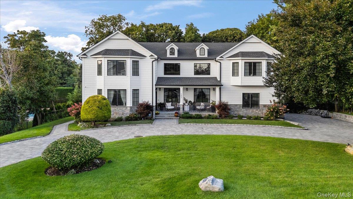 105 Woodhill Lane — photo
