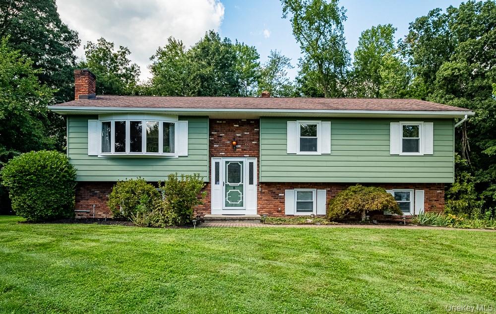 8 W Caroline Drive W — photo