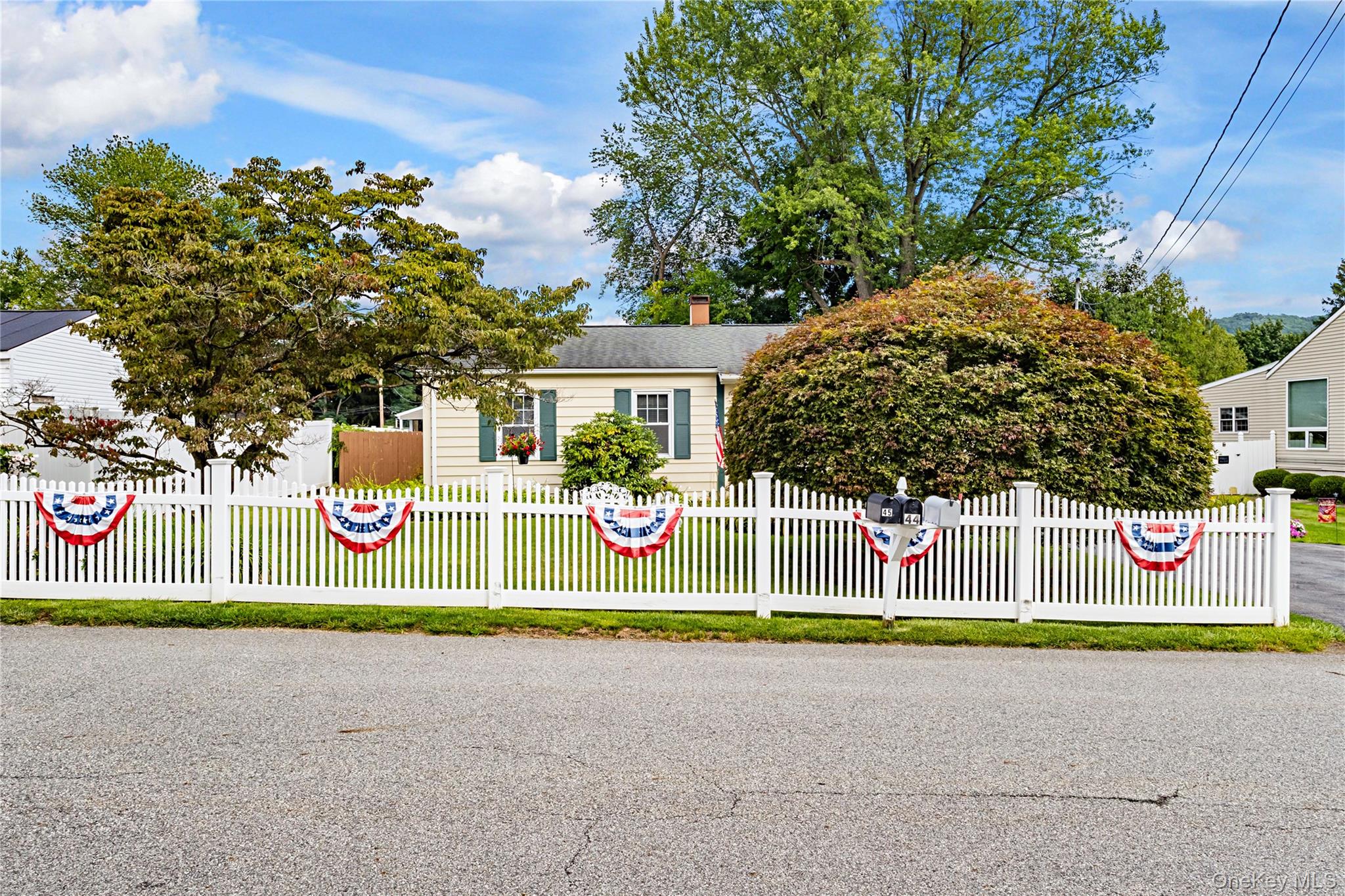 44 Fairfax Road — photo