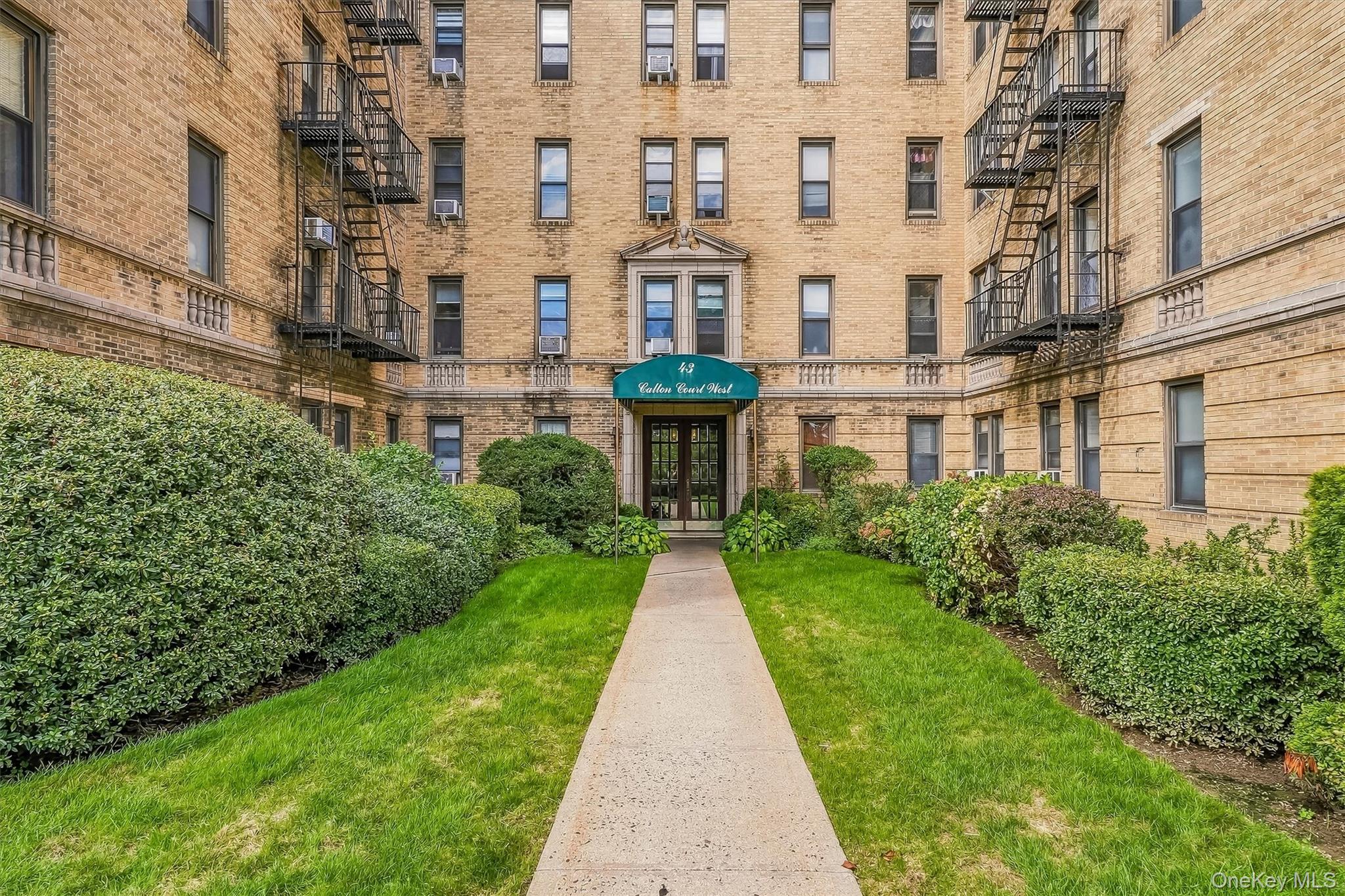 43 Calton Road 3D — photo