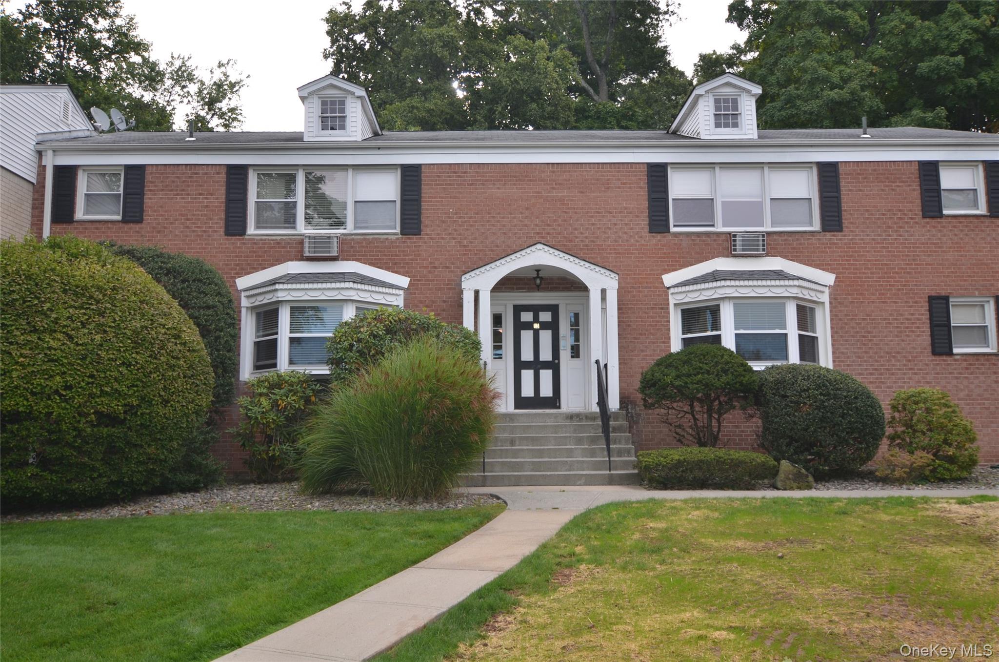 13 Lenox Court 911 — photo