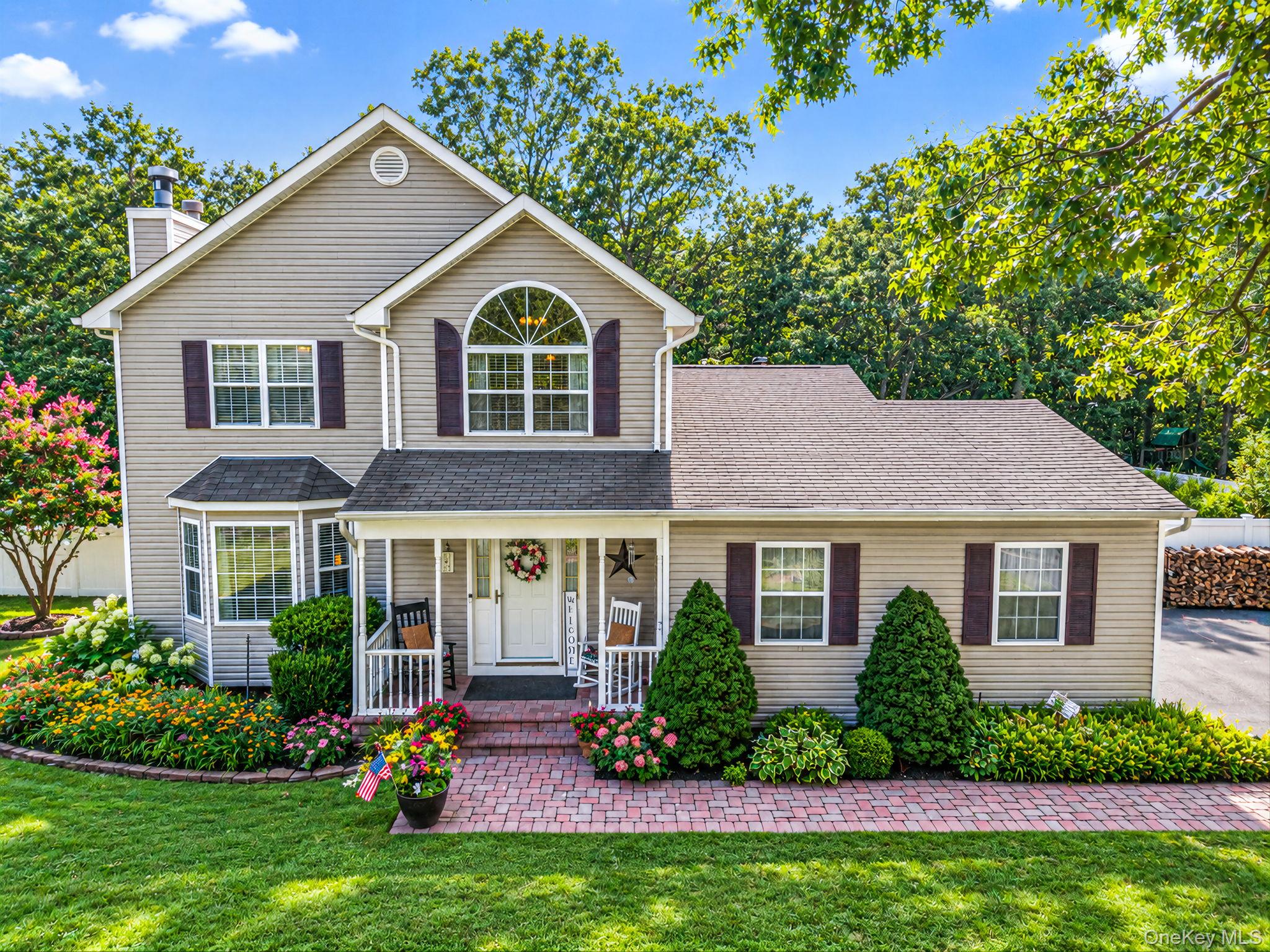 8 Sommerset Drive — photo