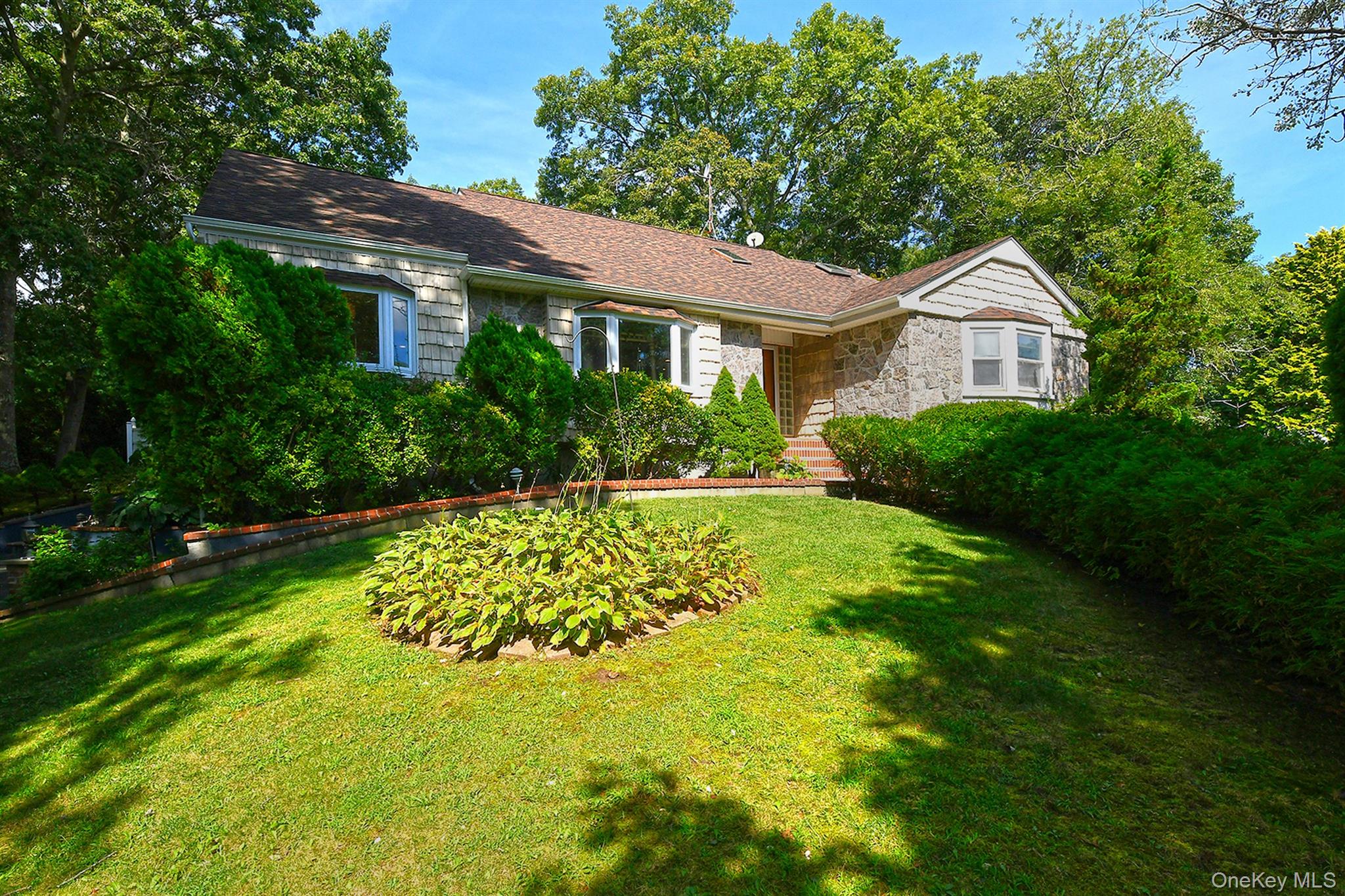 4 Village Hill Drive — photo