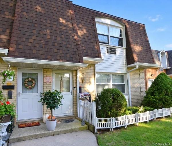 10 Glen Hollow Drive C56 — photo