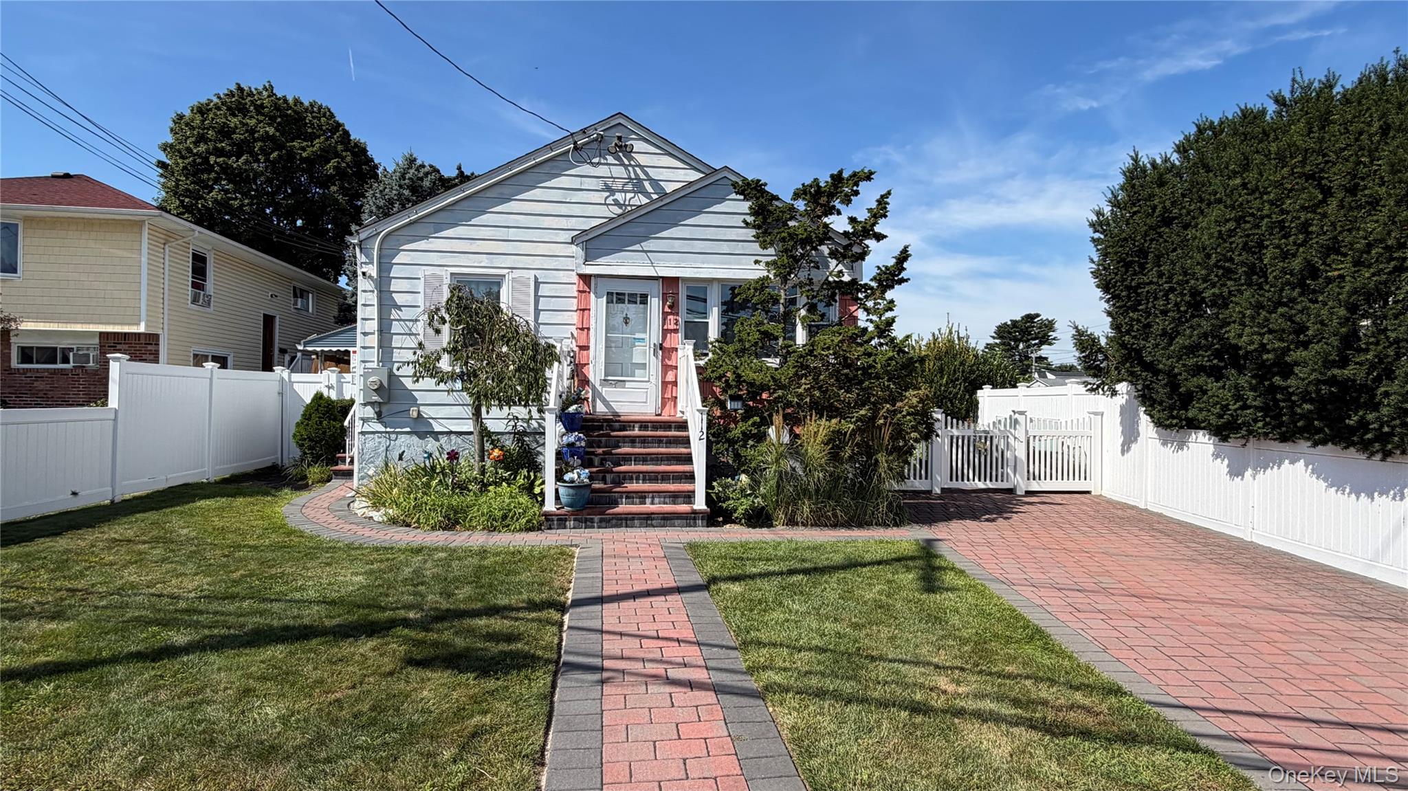 112 Morgan Street — photo