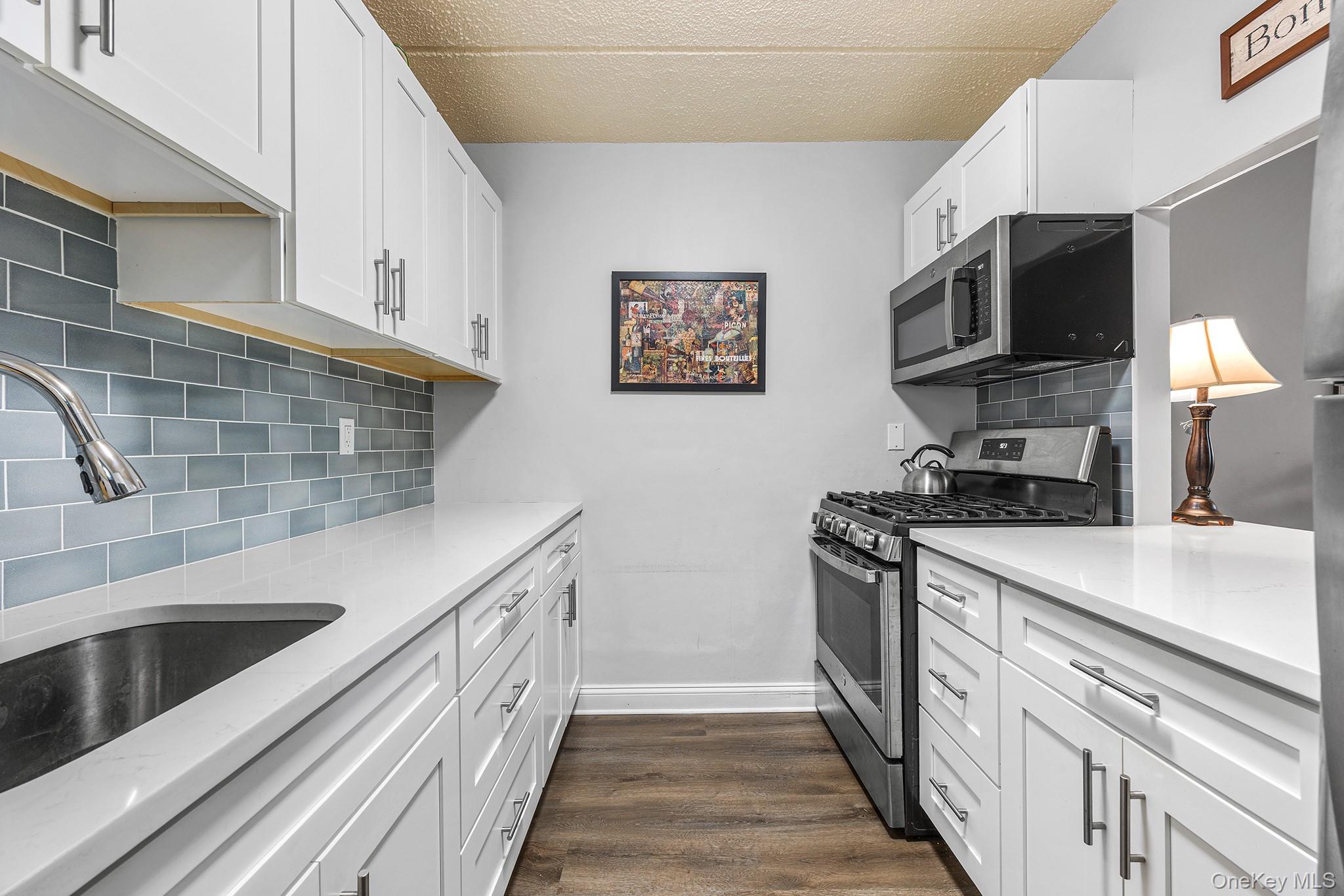 1 Consulate Drive 2H — photo