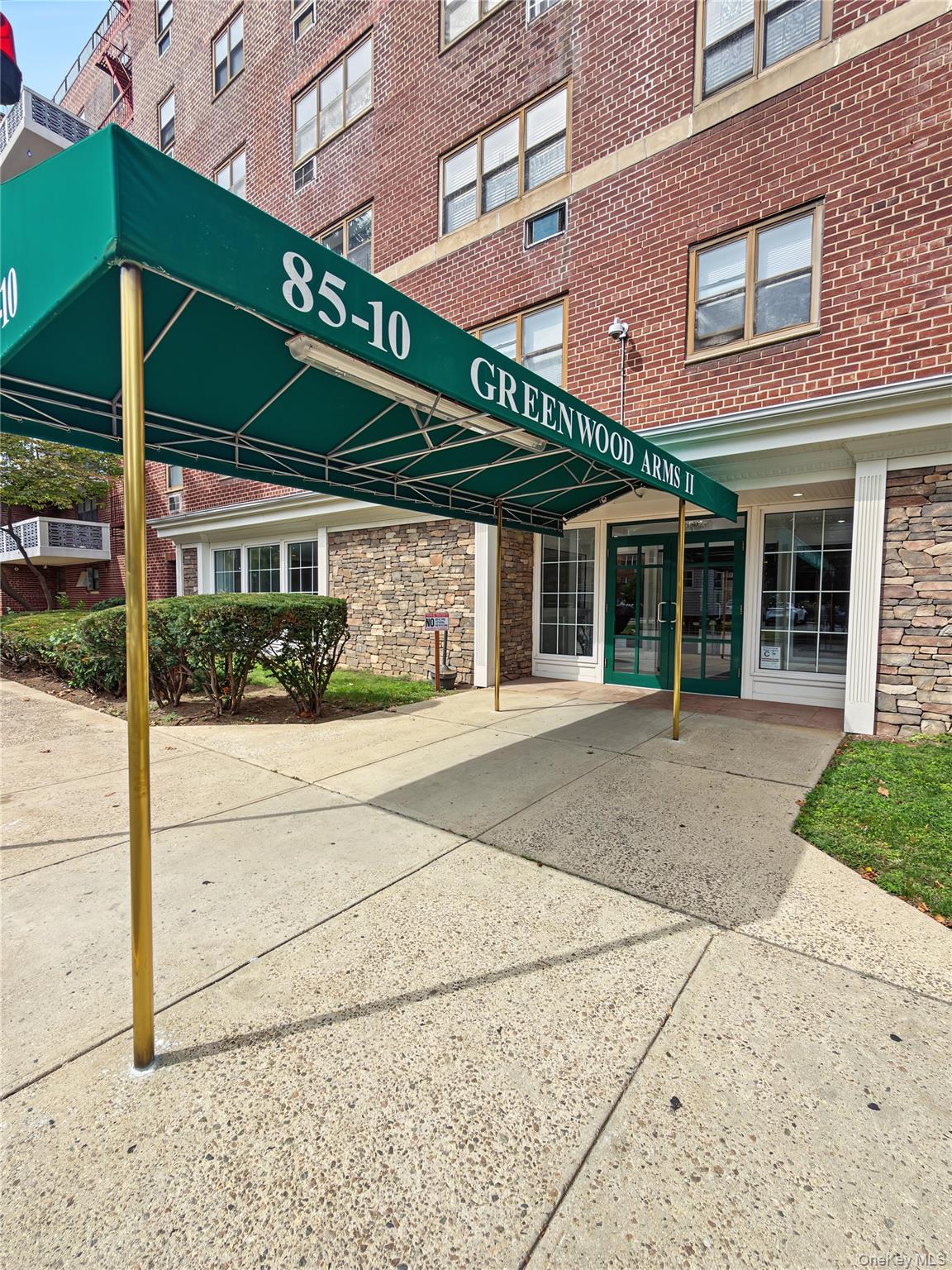 85 10 151st Avenue 5G — photo