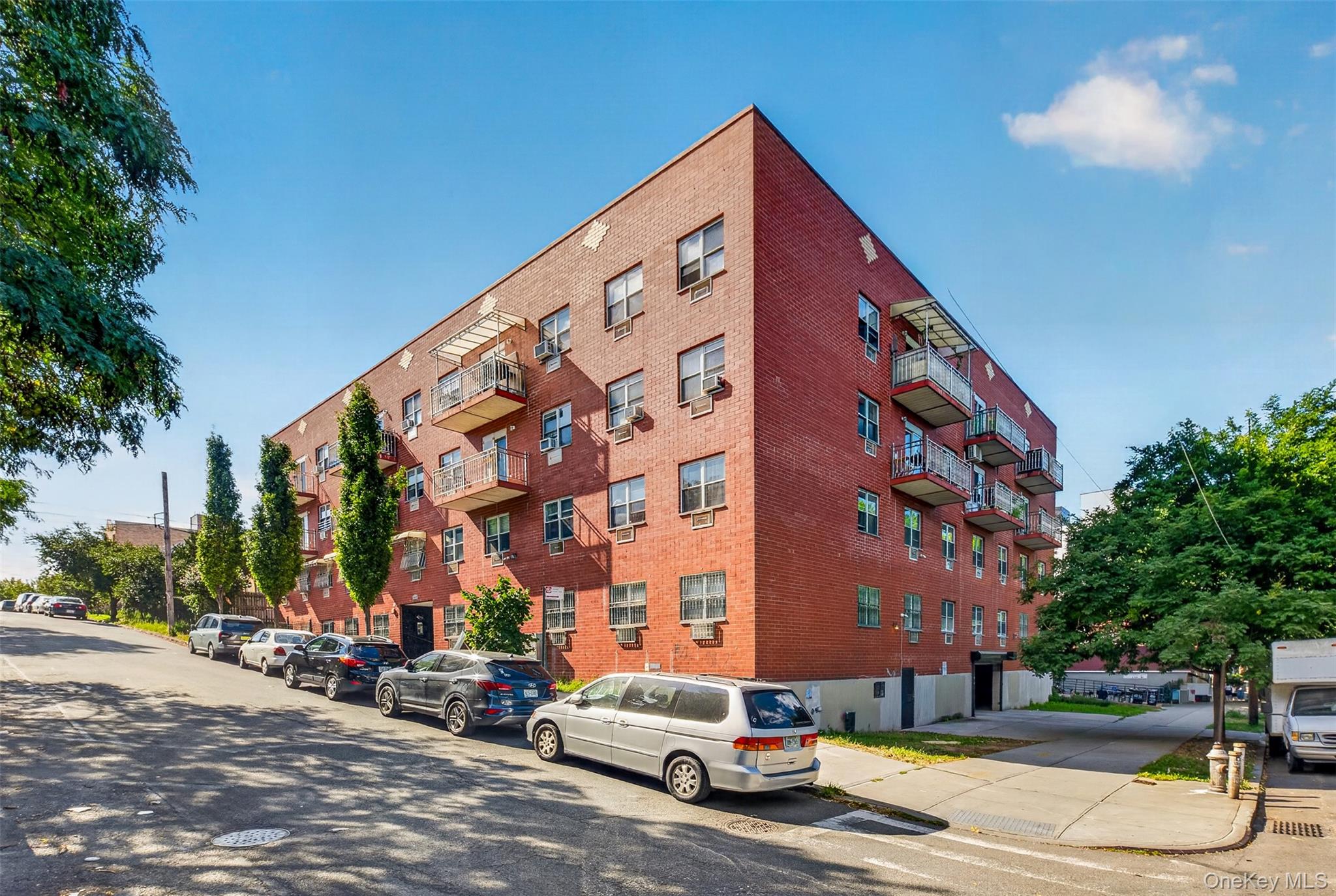 11245 39th Avenue Unit 1E — photo