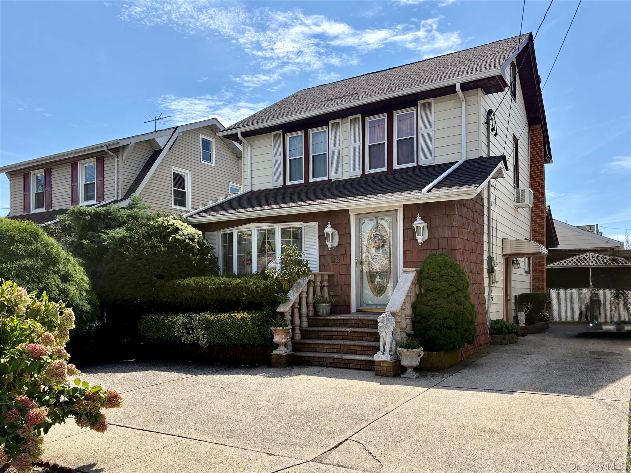 26 E Oxford Street — photo