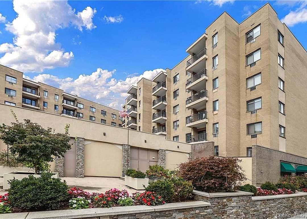 100 E Hartsdale Avenue 6Gw — photo