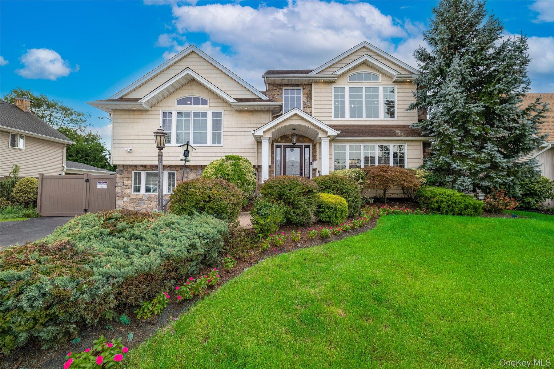 159 Murray Drive — photo