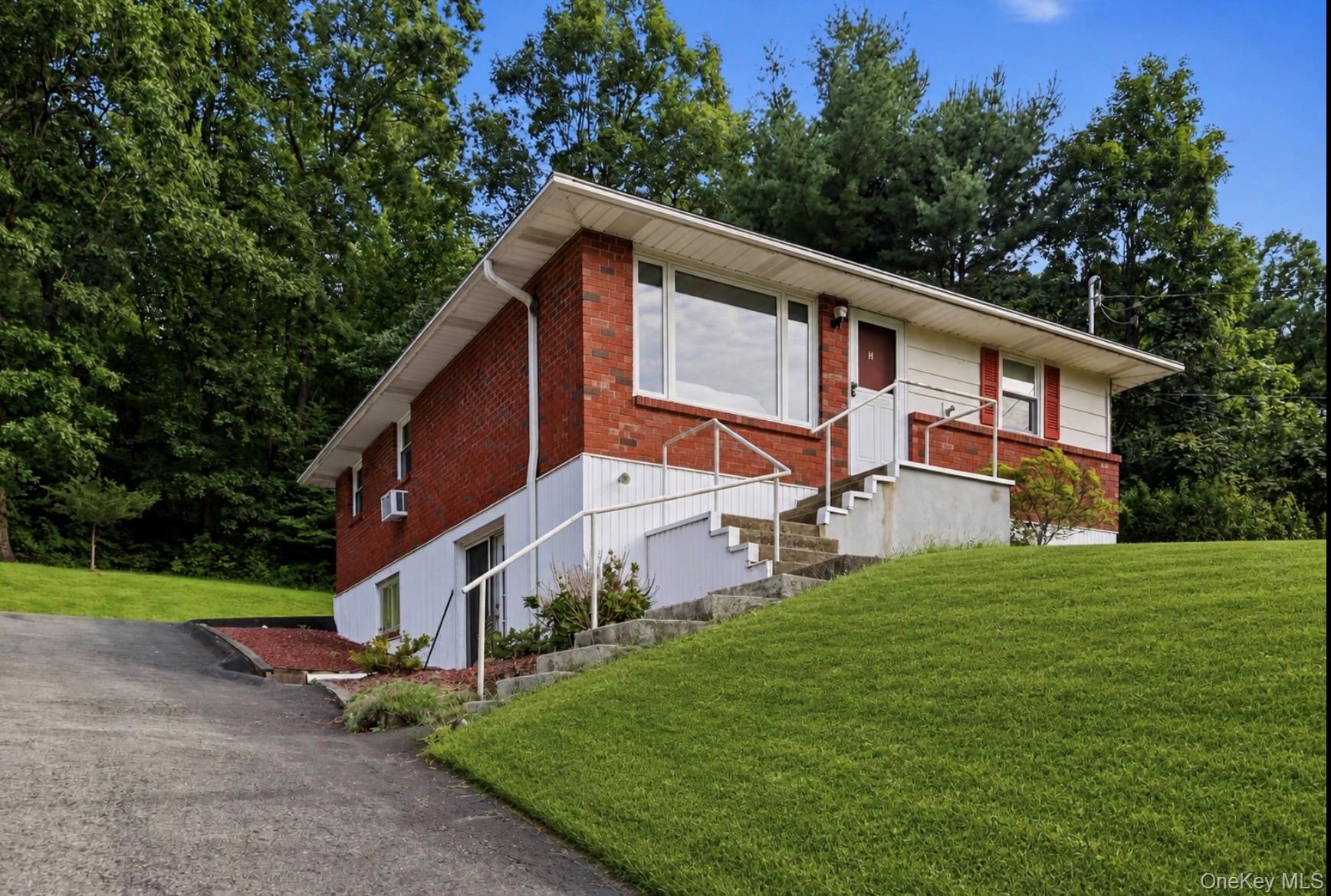 80 Greenwood Drive — photo
