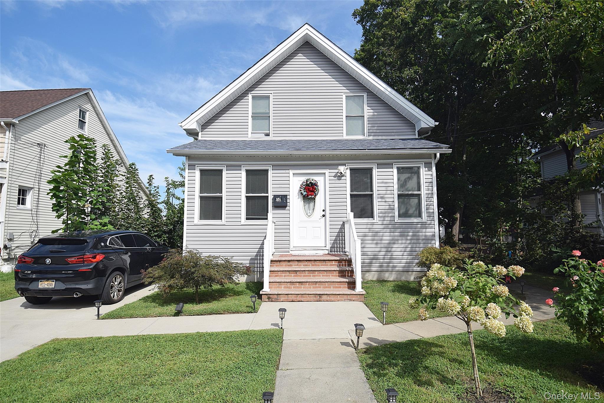 17 Maple Avenue — photo