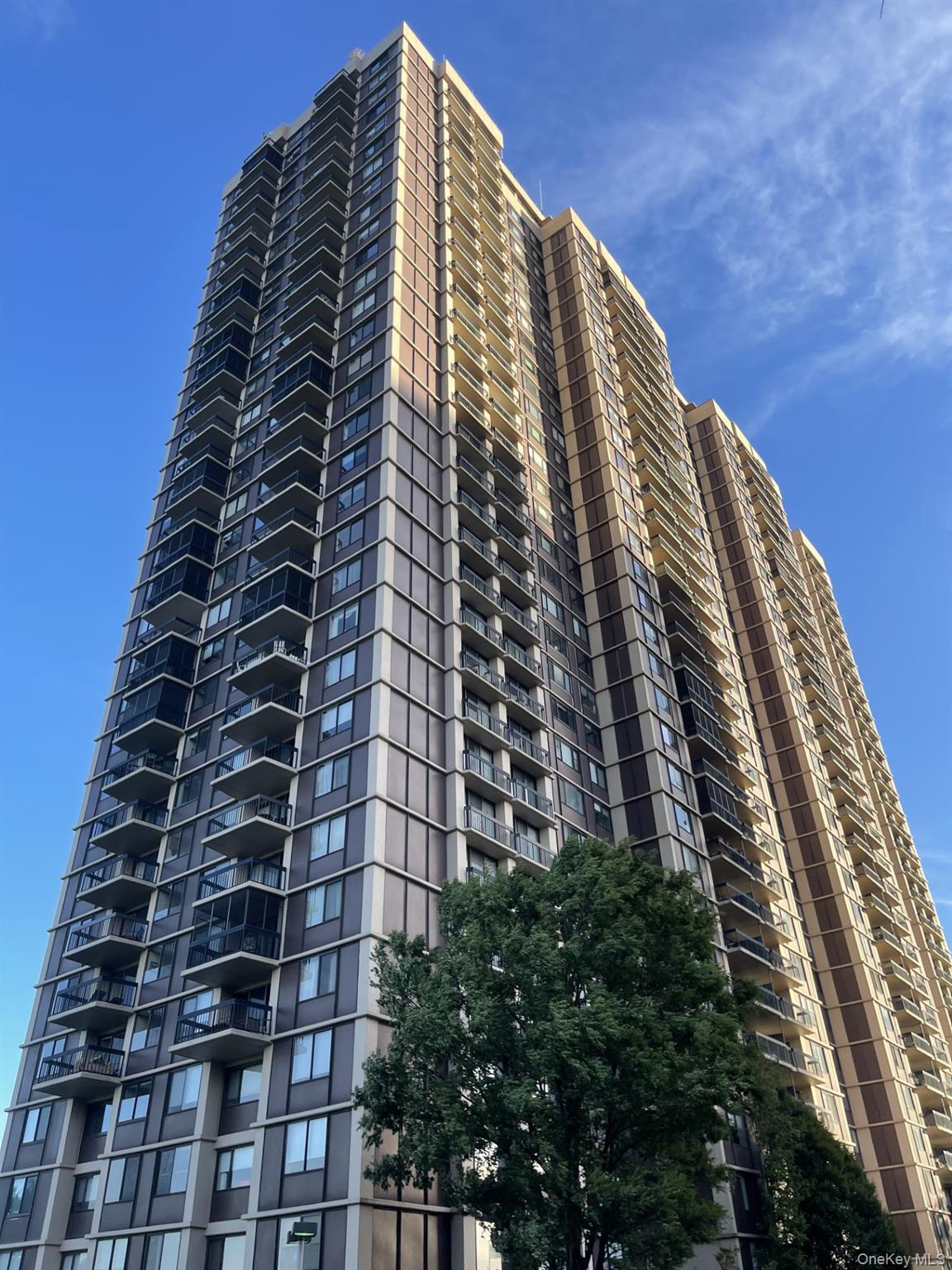 27110 Grand Central Parkway 29S — photo