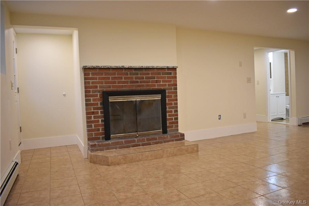 33 E Vacation, Wappinger, NY 12590 — photo 2