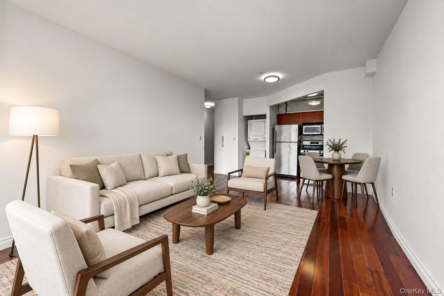 30-85 Vernon Boulevard 6E — photo