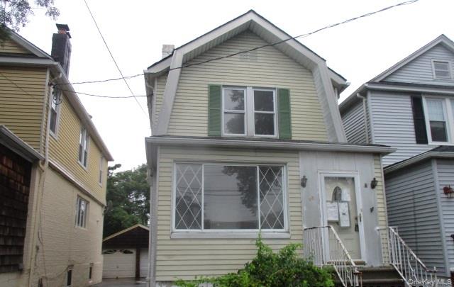 98 Marine Street — photo