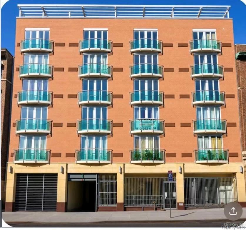 88-20 Parsons Boulevard Unit 3D — photo