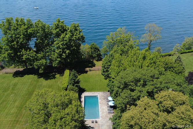 7 Cedar Lane — photo