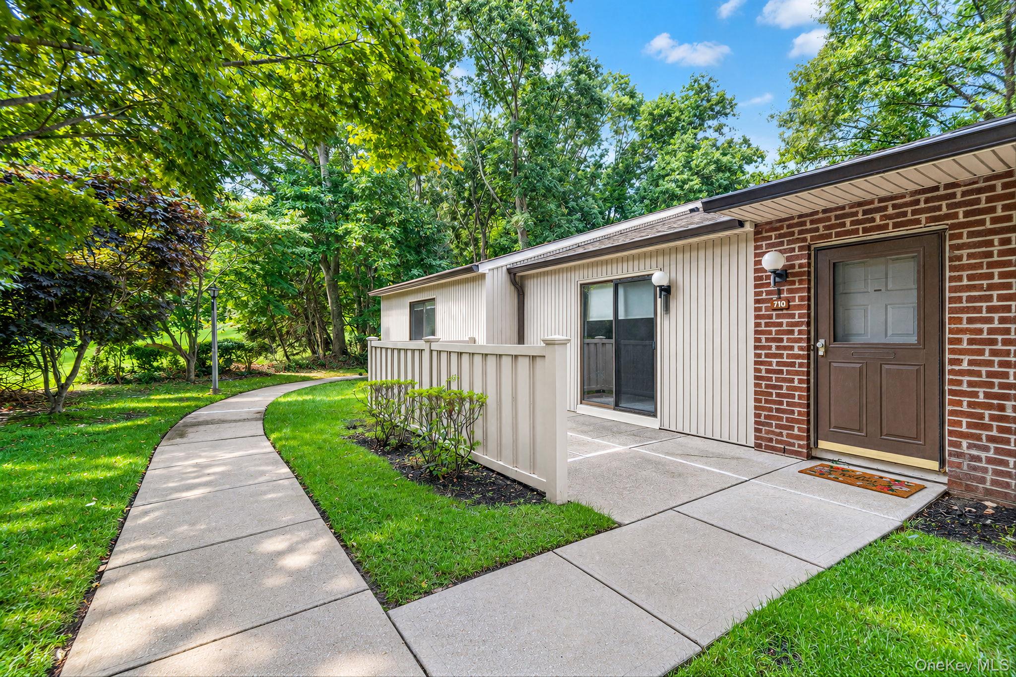 710 Hilltop Court — photo
