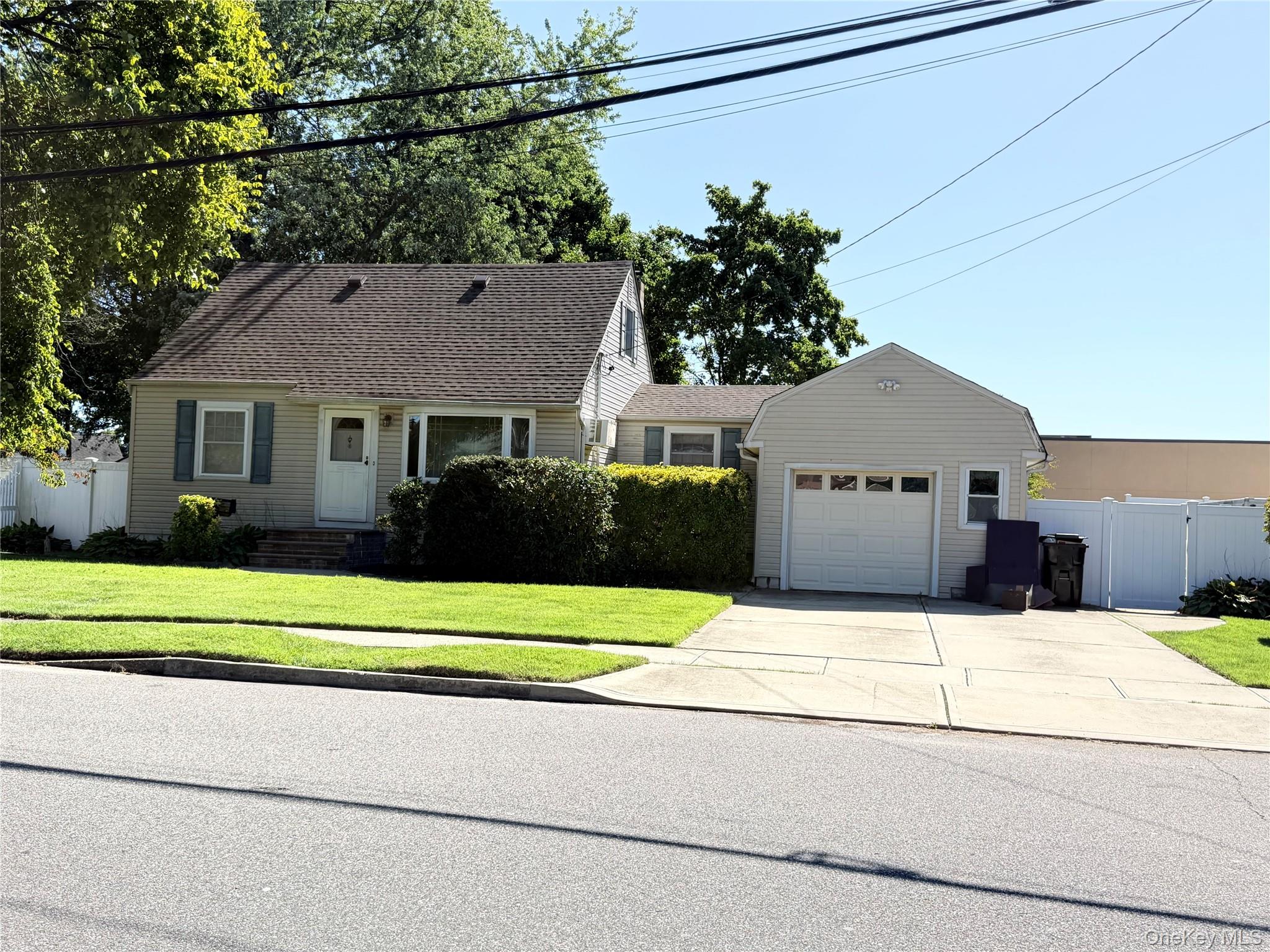 1 Higbie Drive — photo