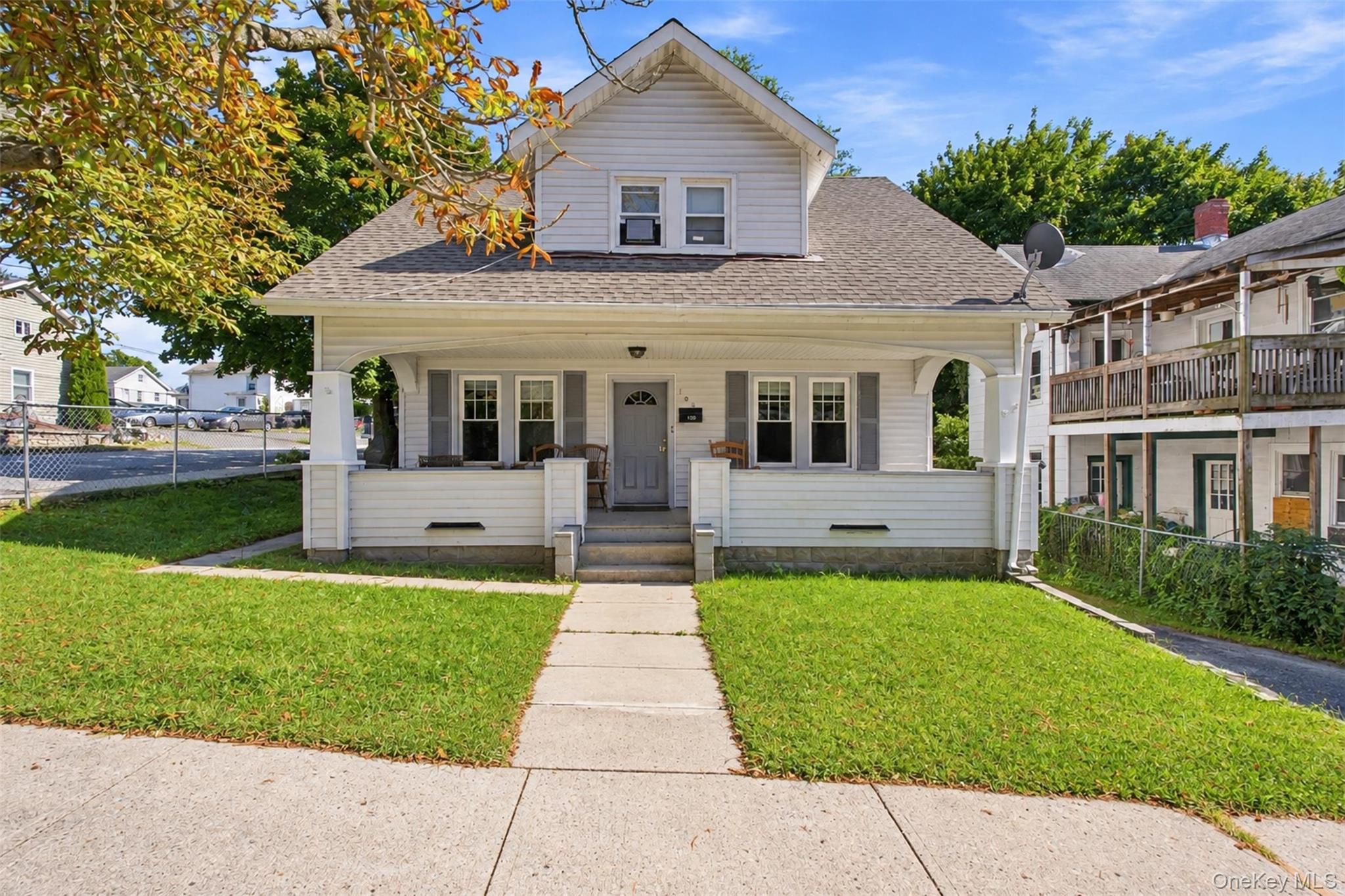 105 Fowler Street — photo