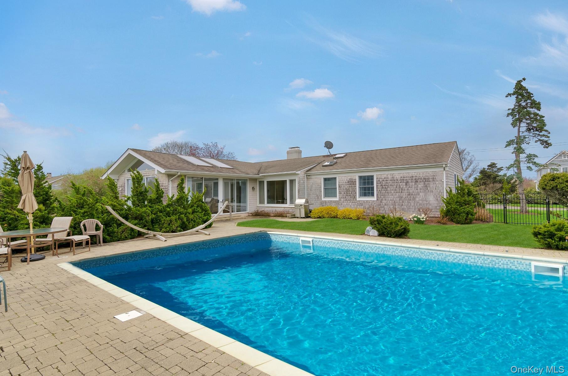 62 Bayfield Lane — photo