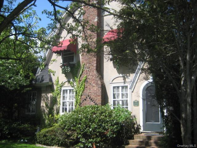 166 Southard Avenue — photo