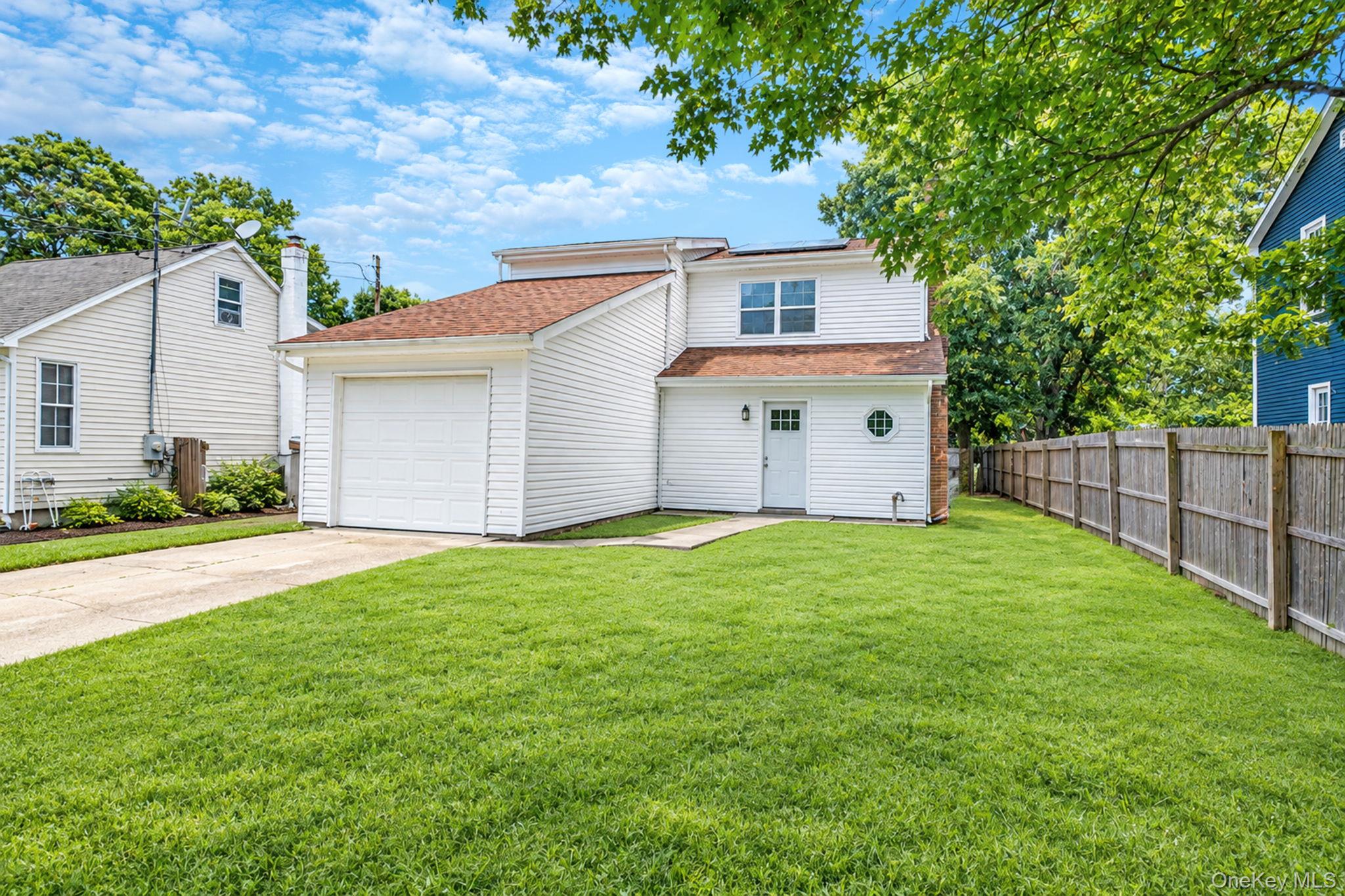 35 Lombardy Drive — photo