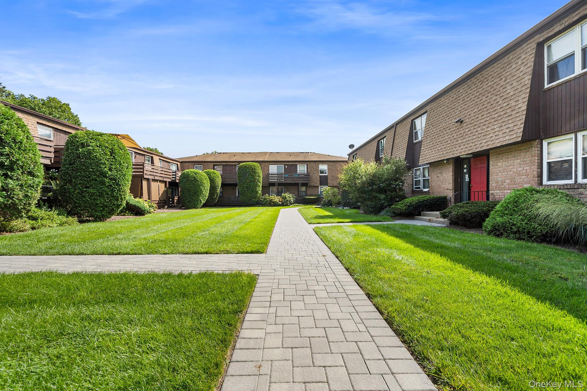 63 New Holland Village — photo
