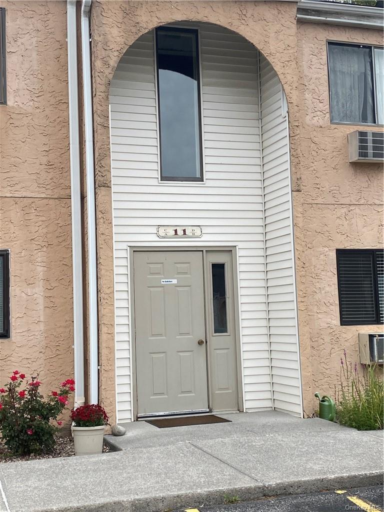 11 Scarborough Lane B — photo