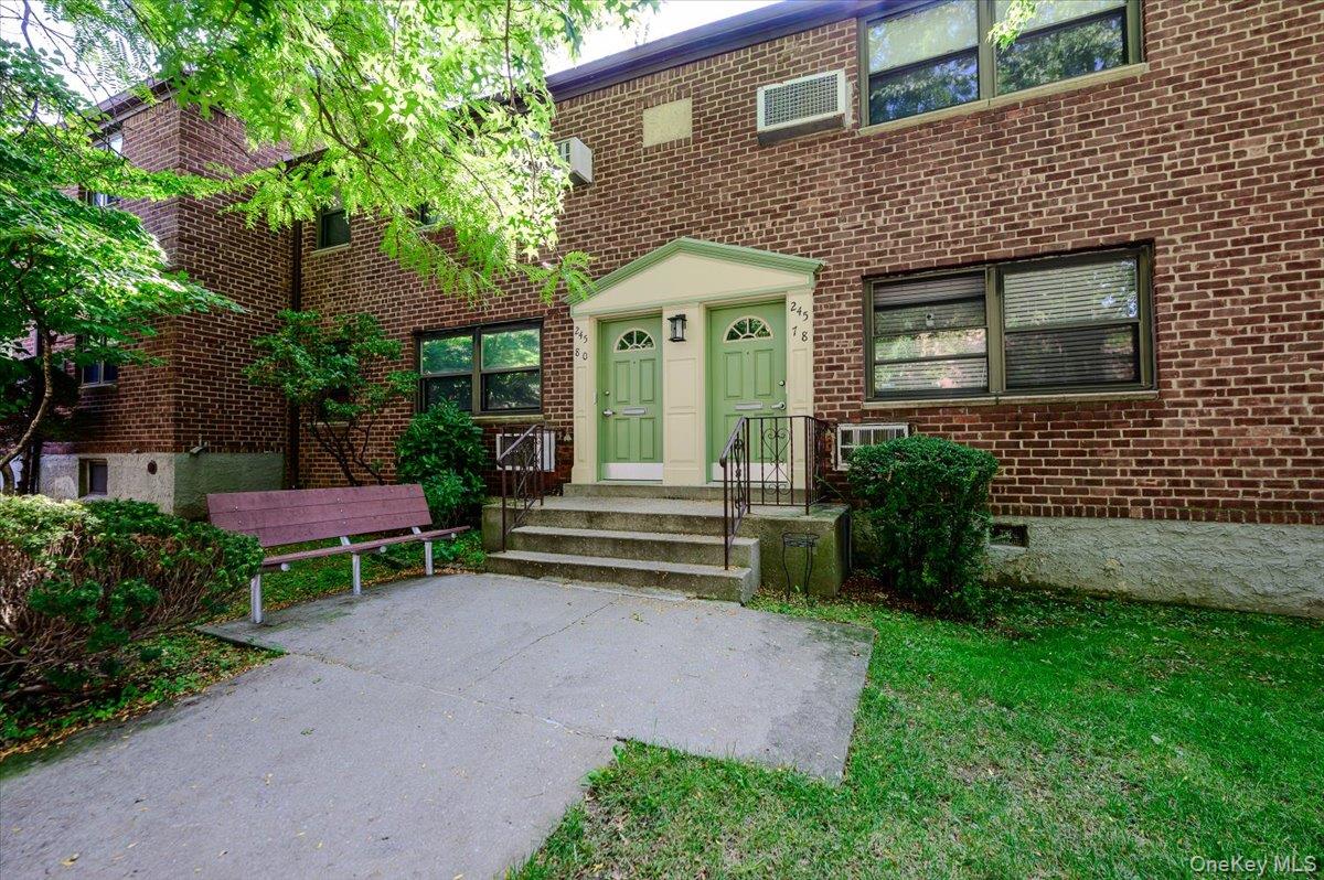245-78 62nd Avenue a-9, Upper — photo