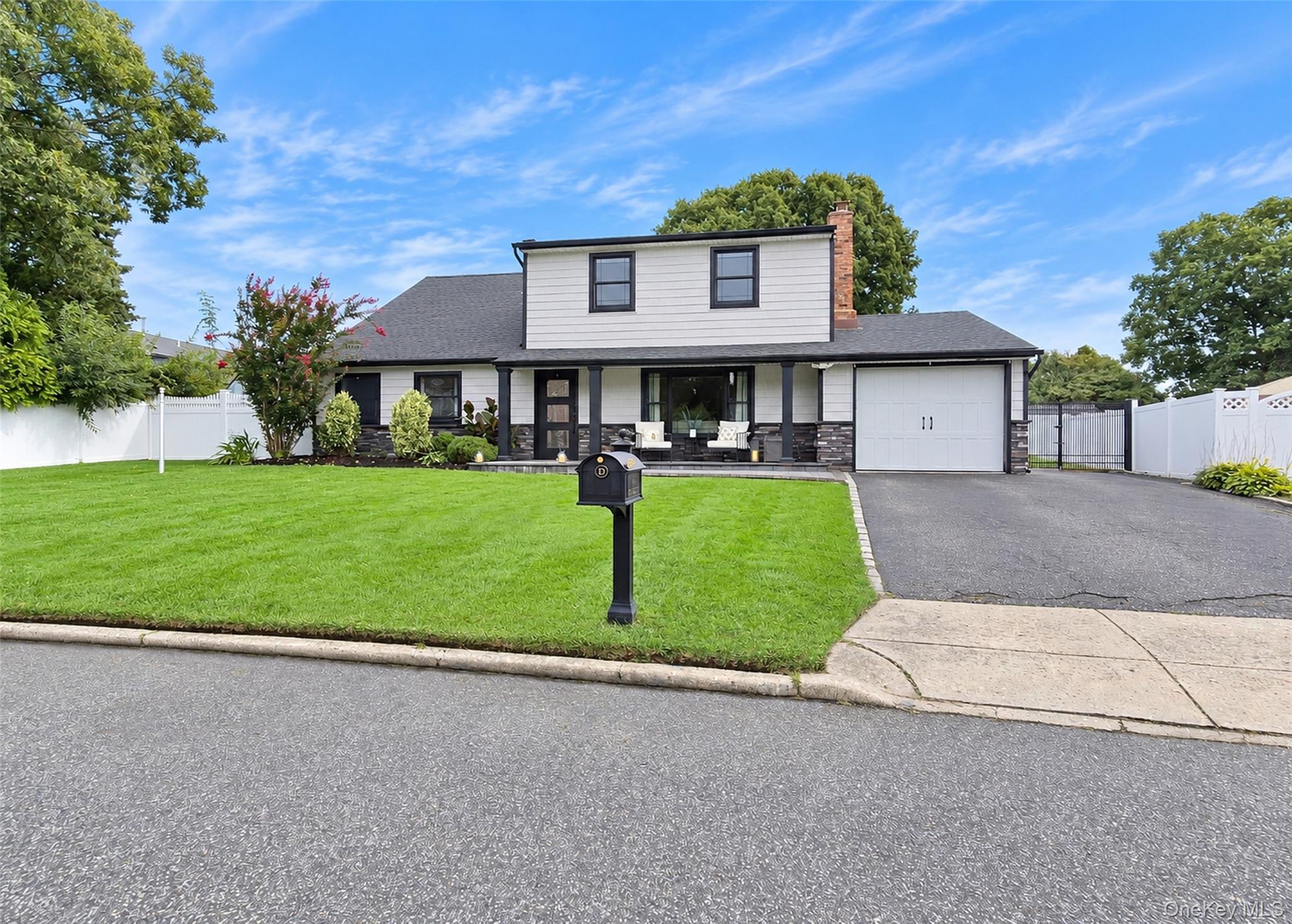 188 Glen Summer Road — photo