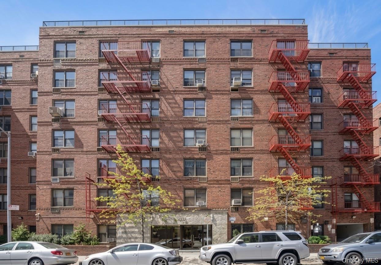 133-17 Sanford Avenue 1O — photo