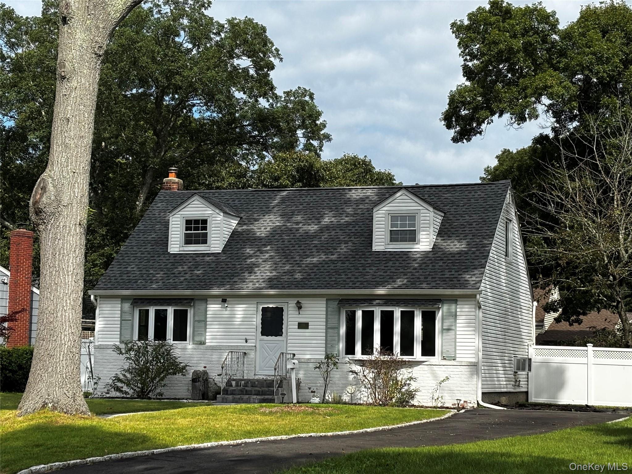 105 Rutledge Road — photo