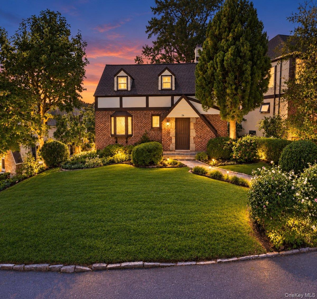 26 Huntington Drive — photo