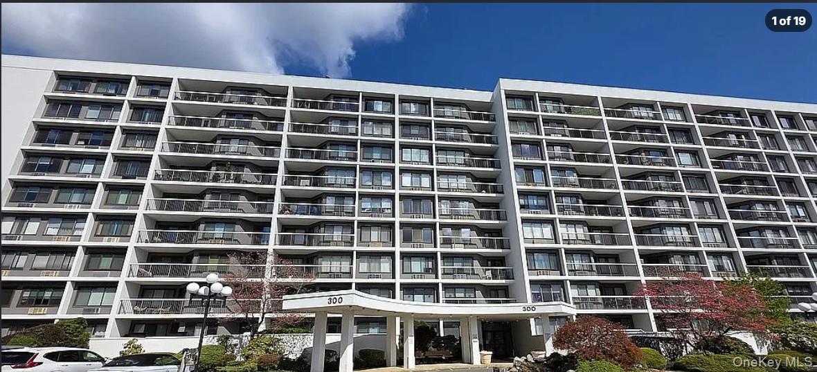 300 High Point Drive 614 — photo