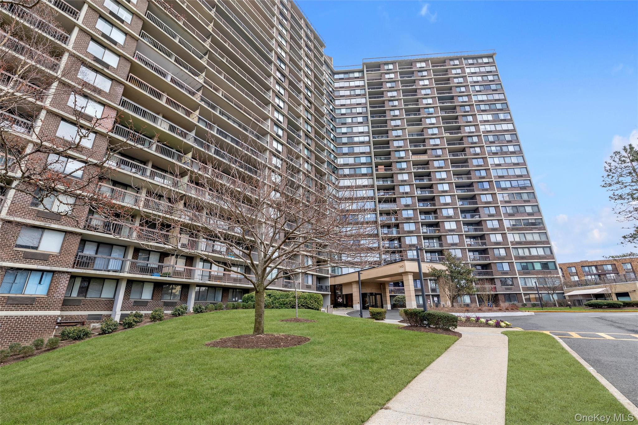 2 Bay Club Drive 20-O — photo