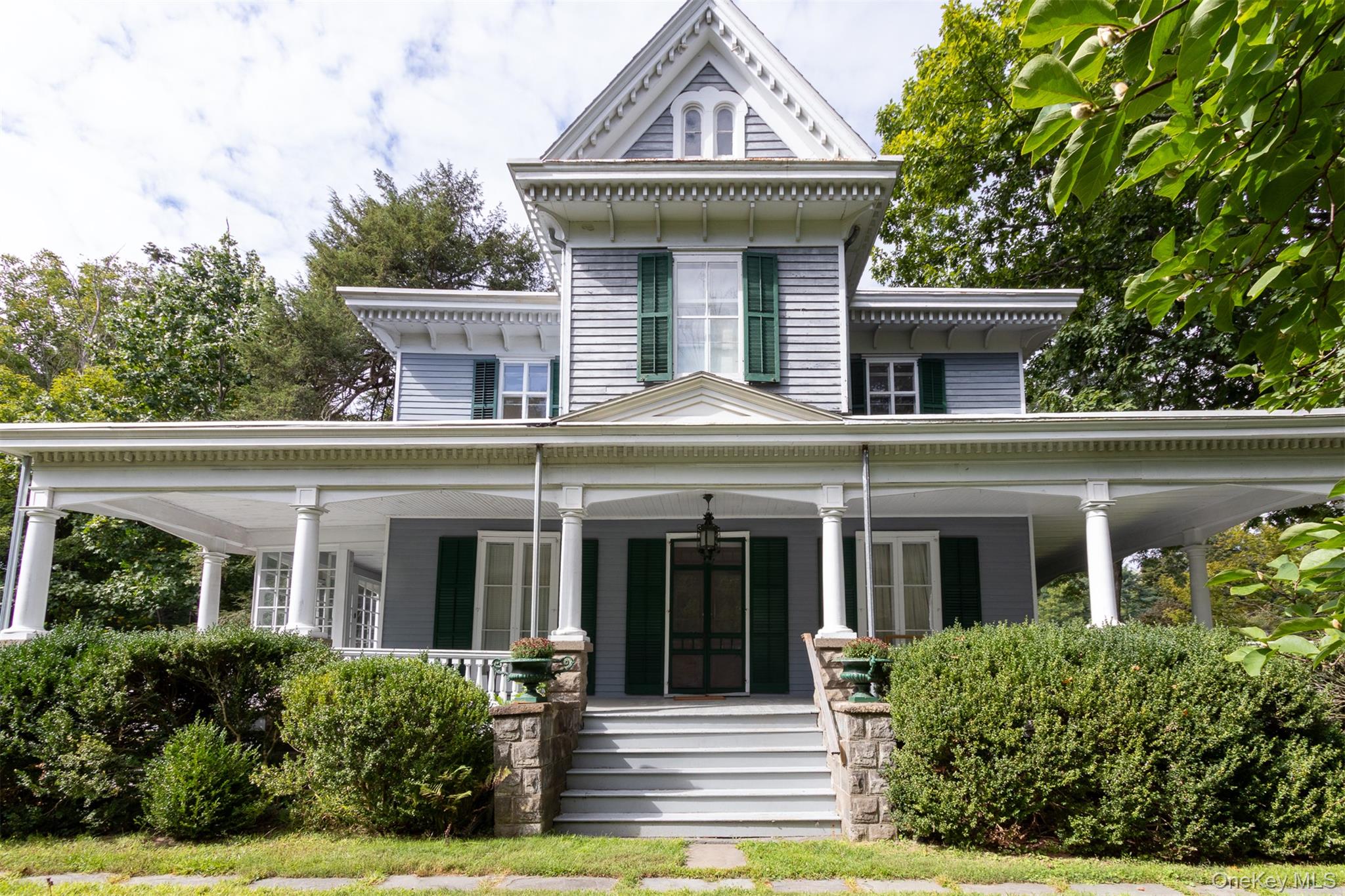 6477 Montgomery Street — photo