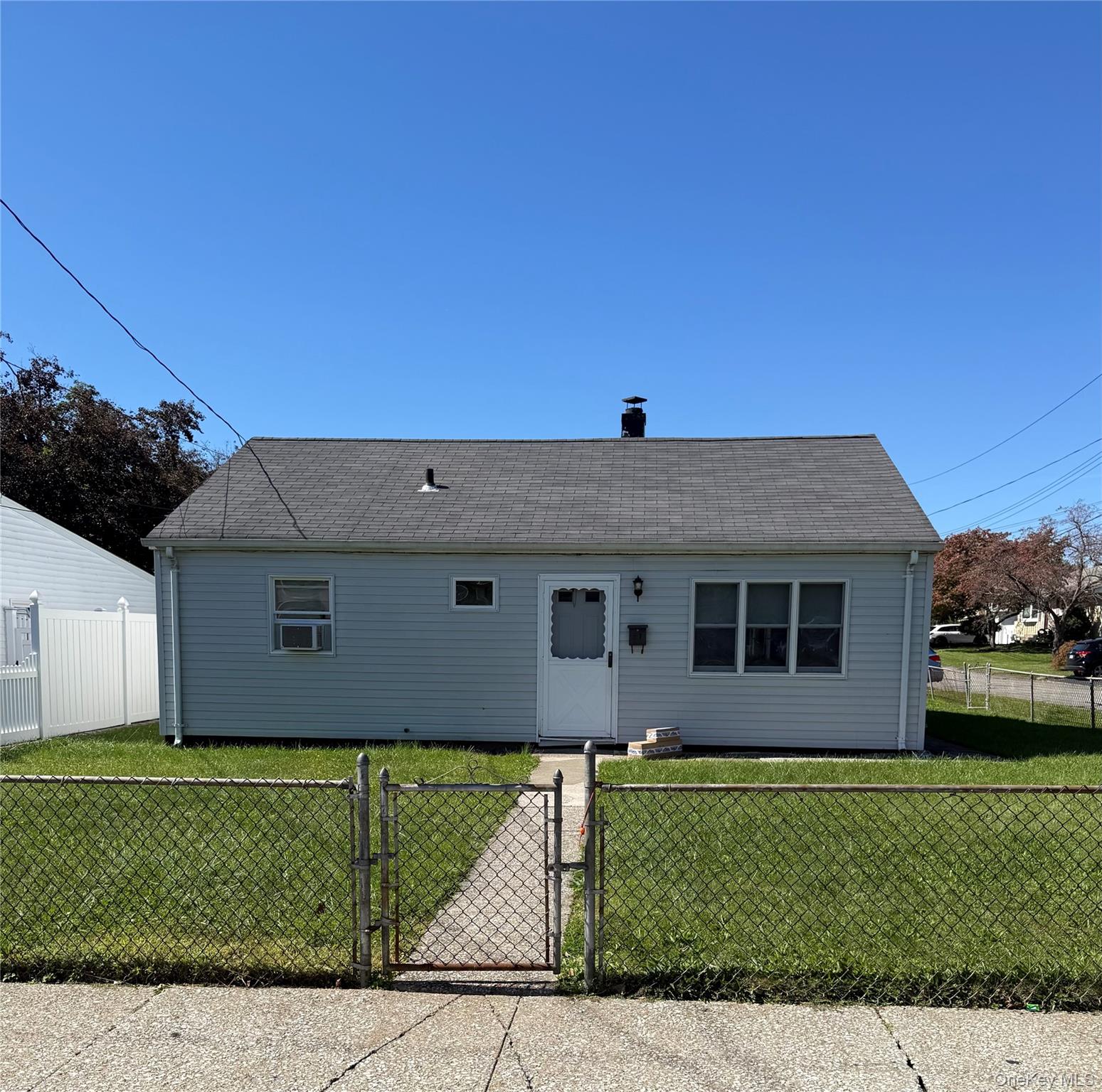 31 Rela Avenue — photo