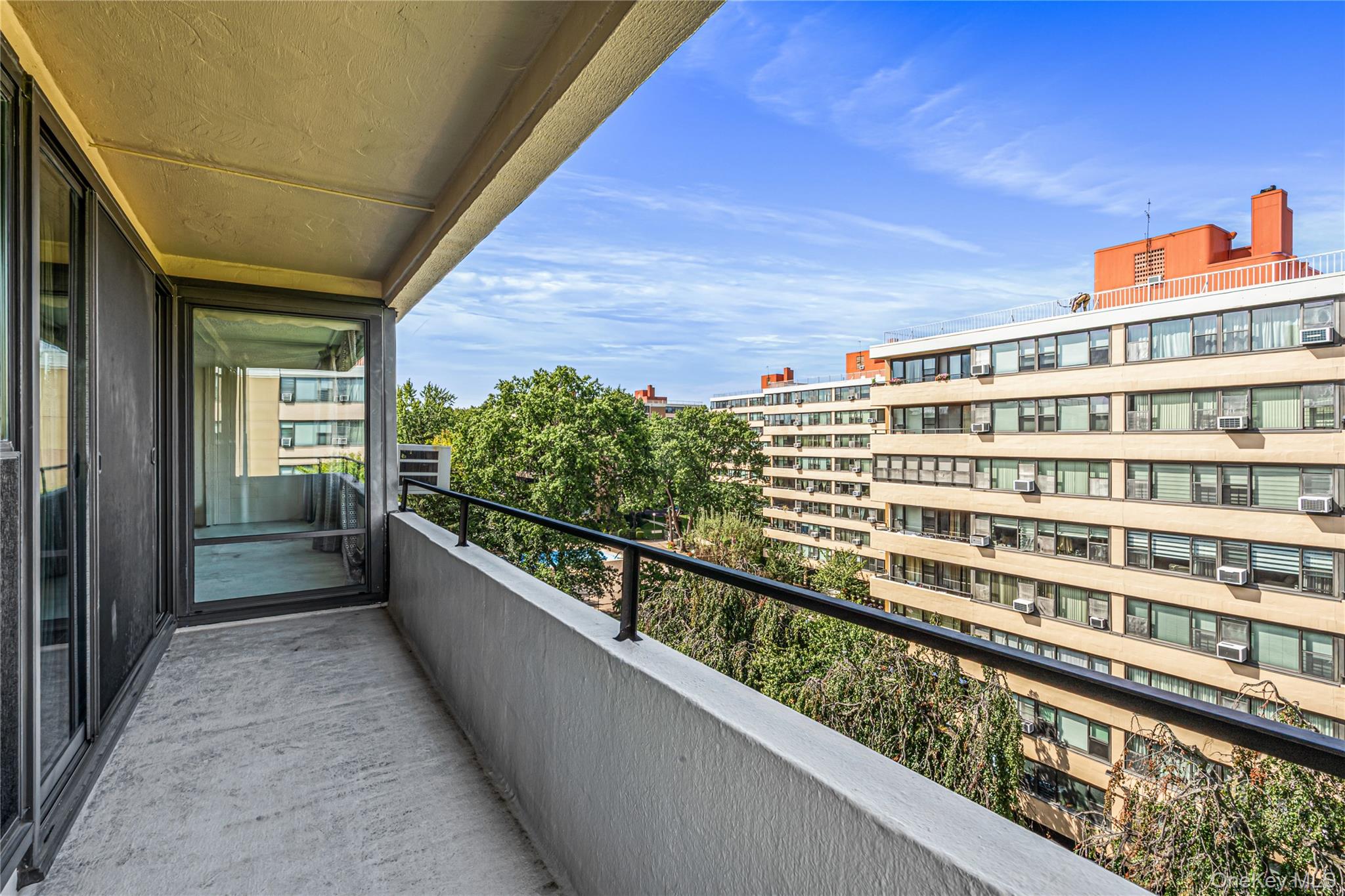 162-40 9th Avenue 8D — photo