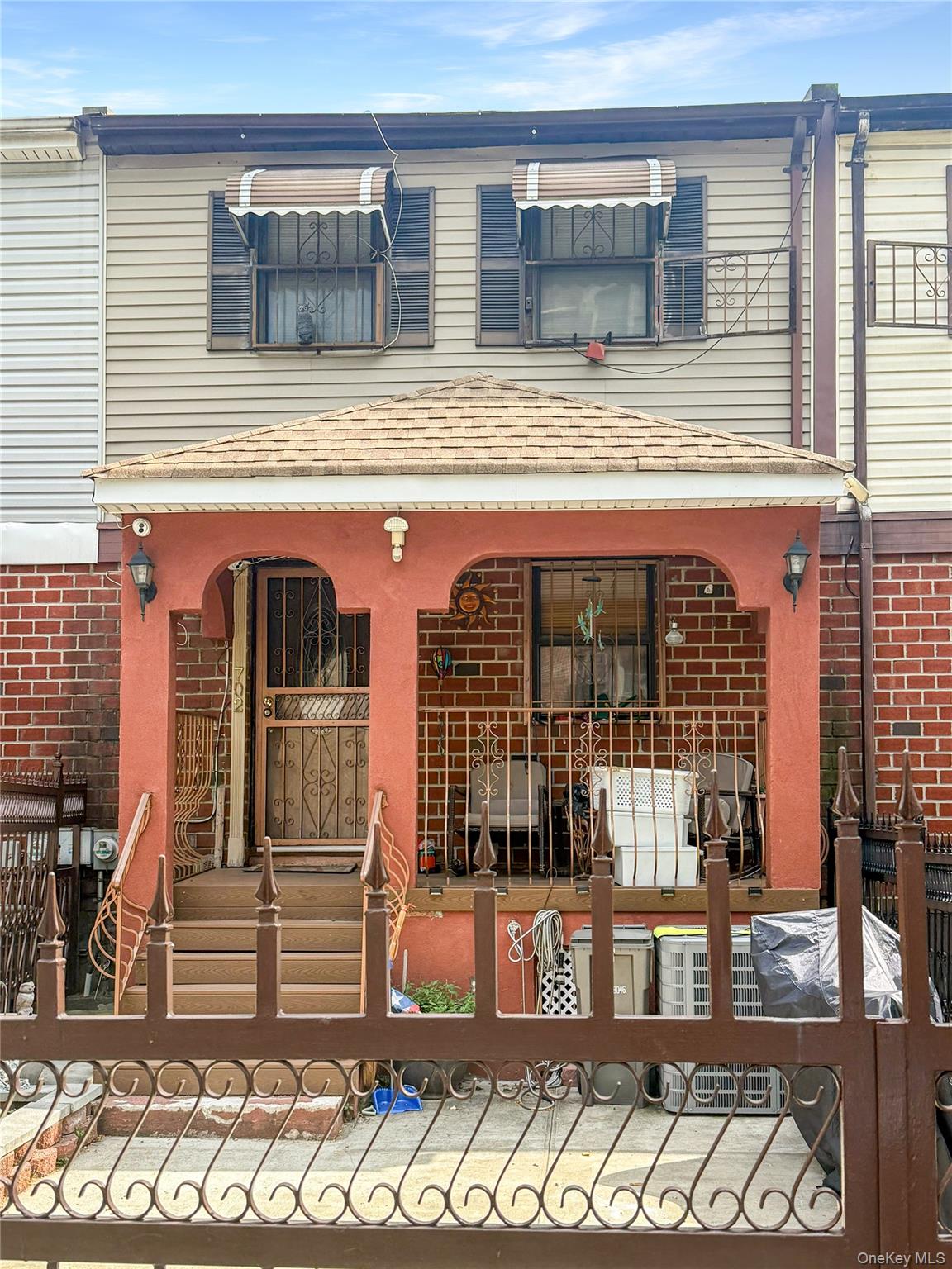 702 Saint Anns Avenue — photo