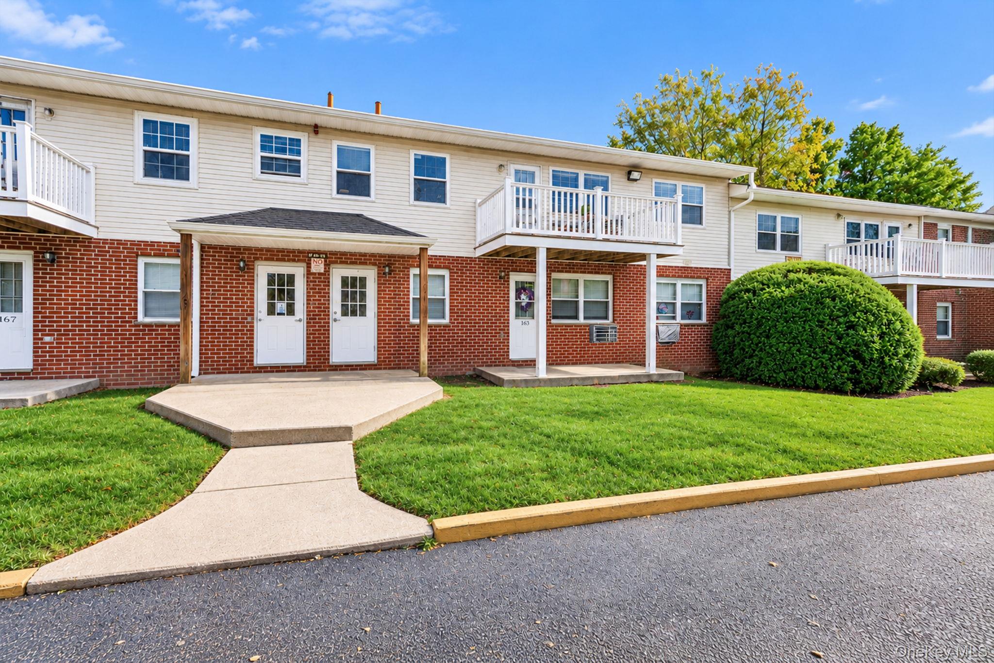 1 Hemlock Drive Unit F164 — photo